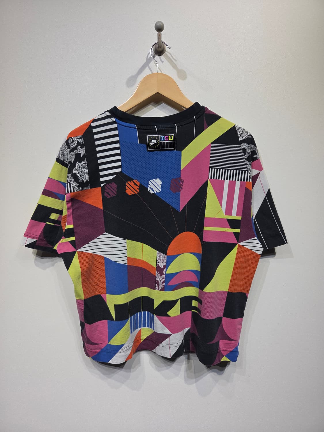 NIKE 나이키 NSW 패치워크 모자이크 반팔 티셔츠 상품이미지6