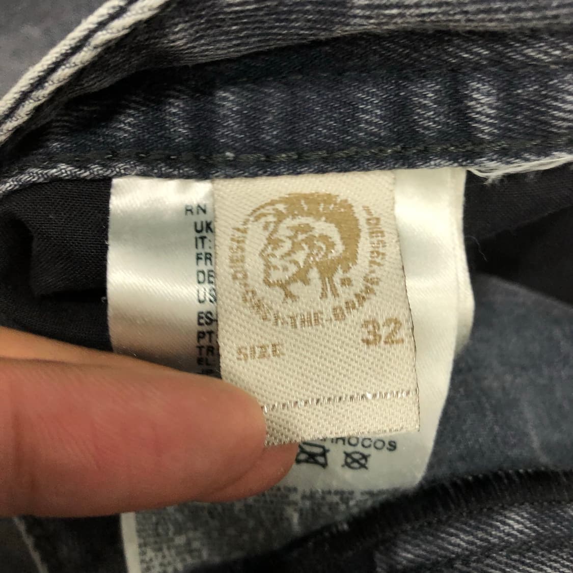 디젤 Thavar 워싱 디스 데님 팬츠 상품이미지8