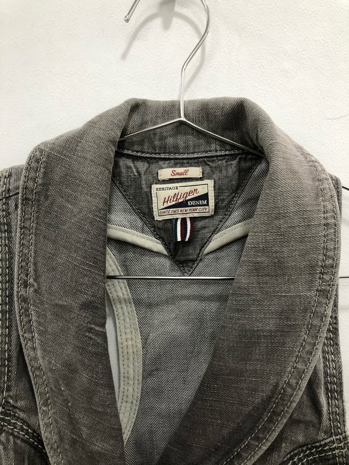 TOMMY HILFIGER grey denim vest 상품이미지4