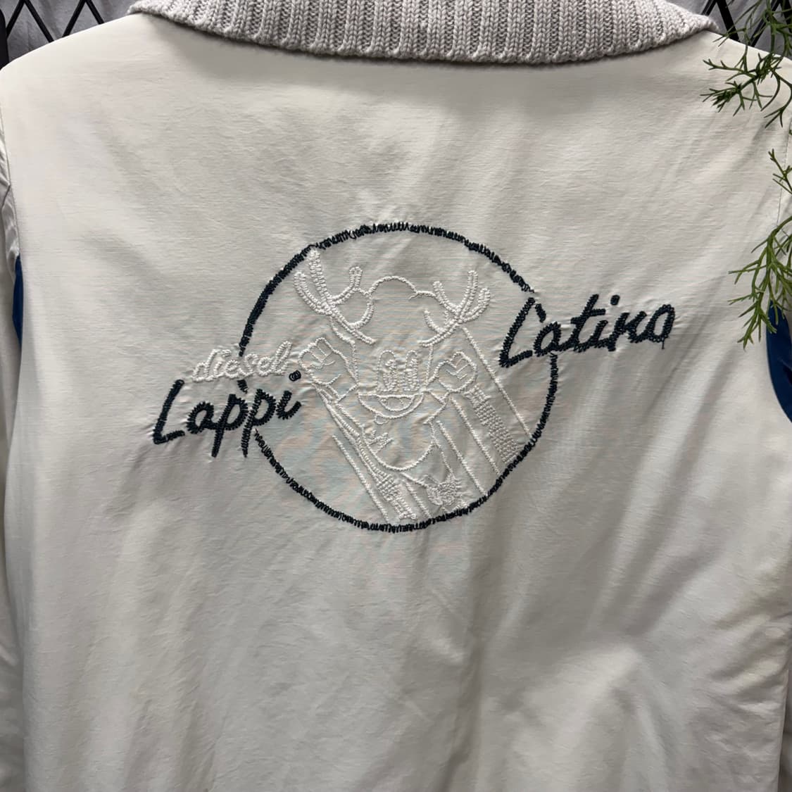 디젤 롱 파카 집업 자켓 니트 시보리 디테일 아이보리 블루 배색 상품이미지8