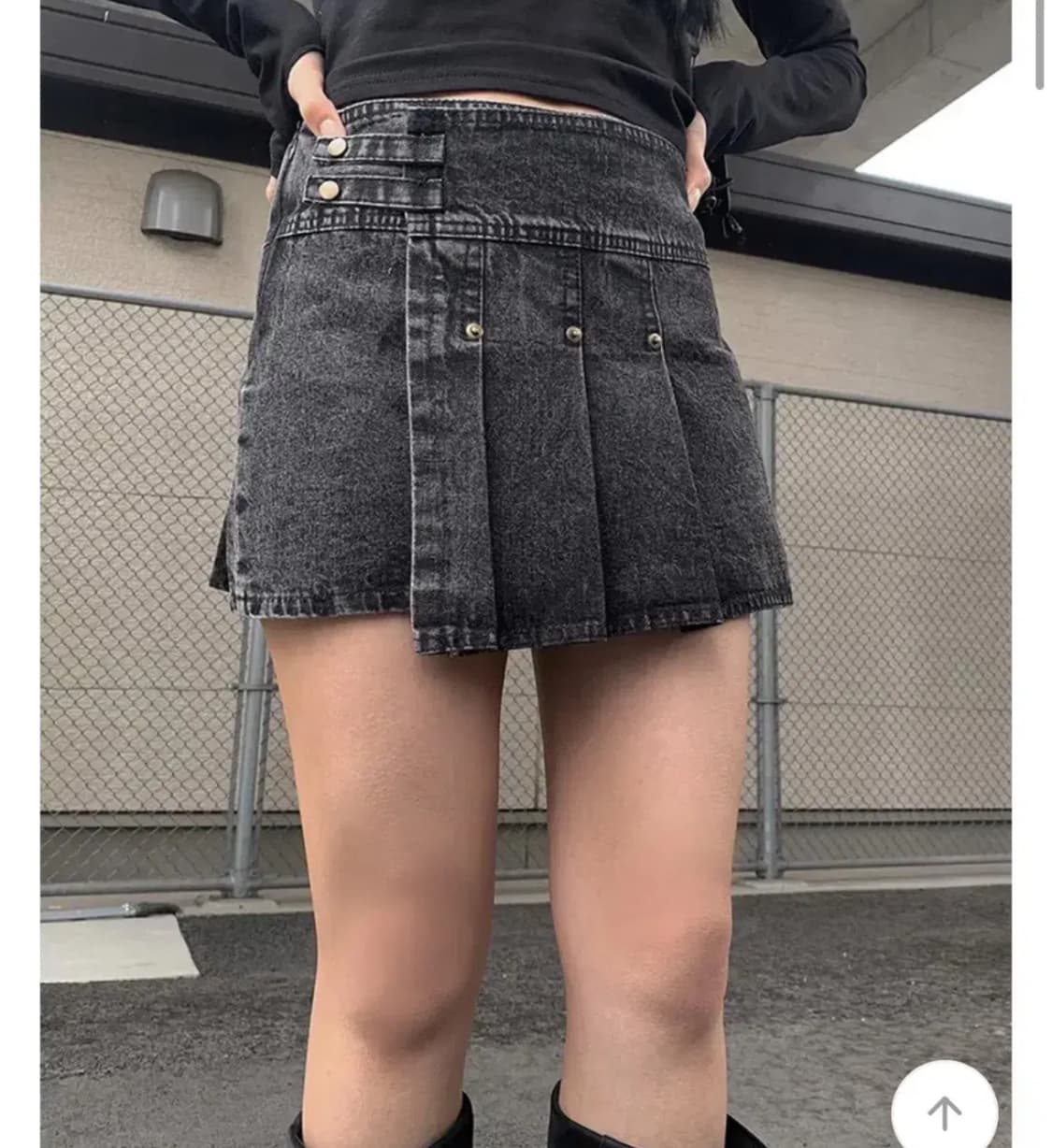 애니원모어 데조 흑청 데님 플리츠 스커트 L 상품이미지1