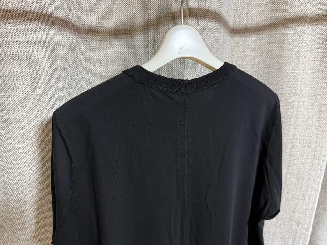 [XL] 릭오웬스 25SS LEVEL 티셔츠 블랙 상품이미지3