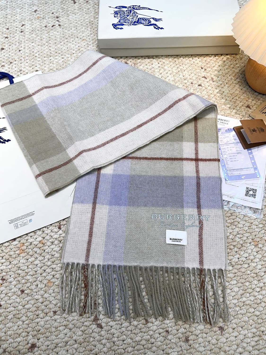 버버리숙녀 리버서블 스카프100% 램스울
 상품이미지2