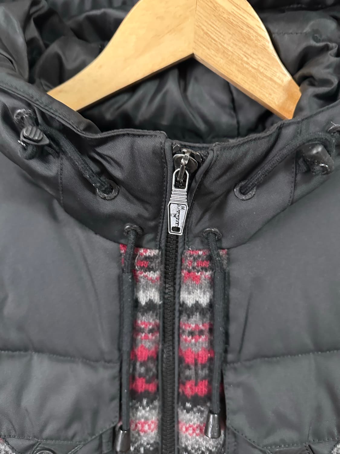 몽클레어 텐잠  패딩 1사이즈 (90-95 추천) 정품 상품이미지4