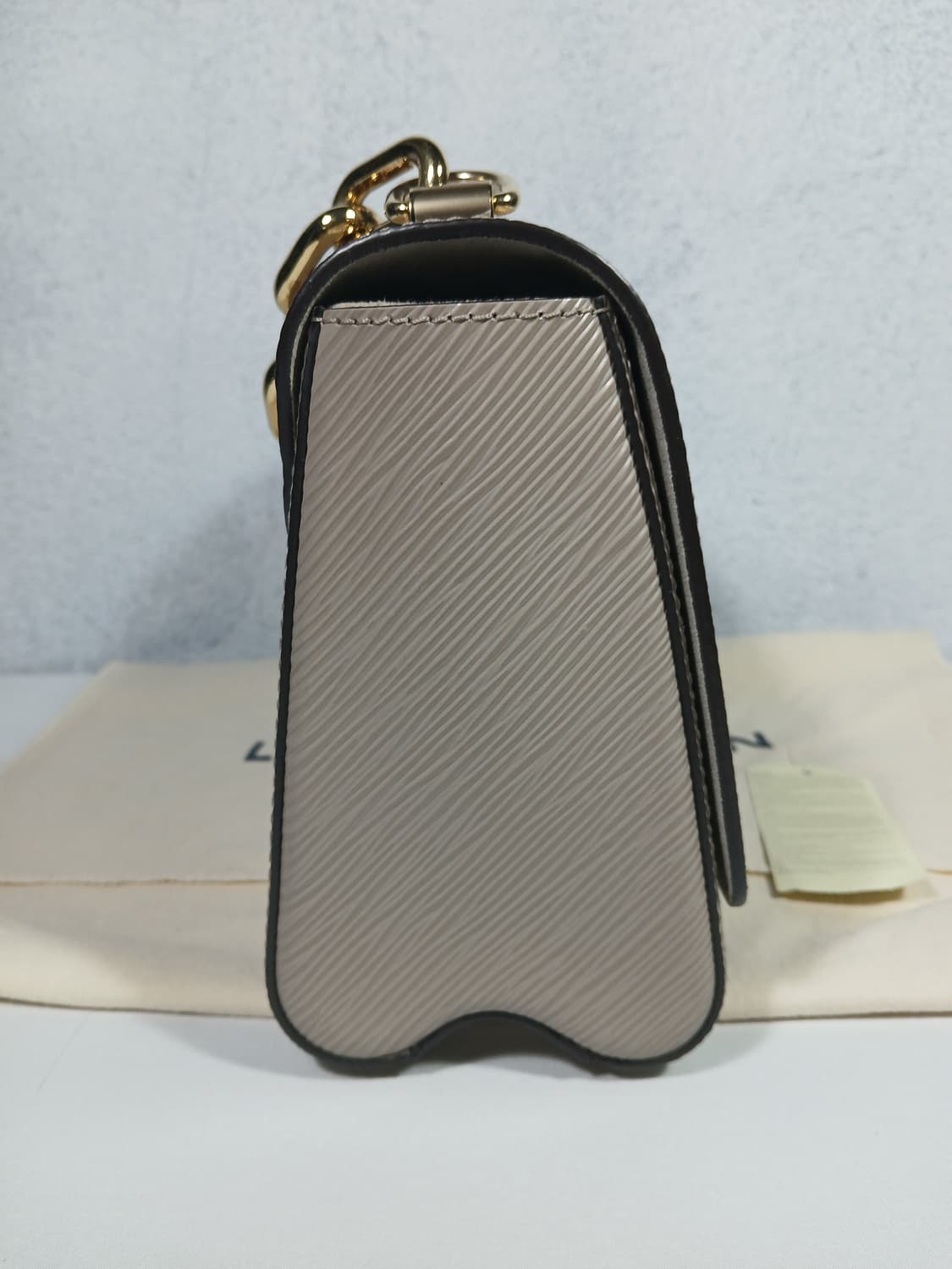 루이비통 트위스트MM 체인백 M59033 상품이미지3