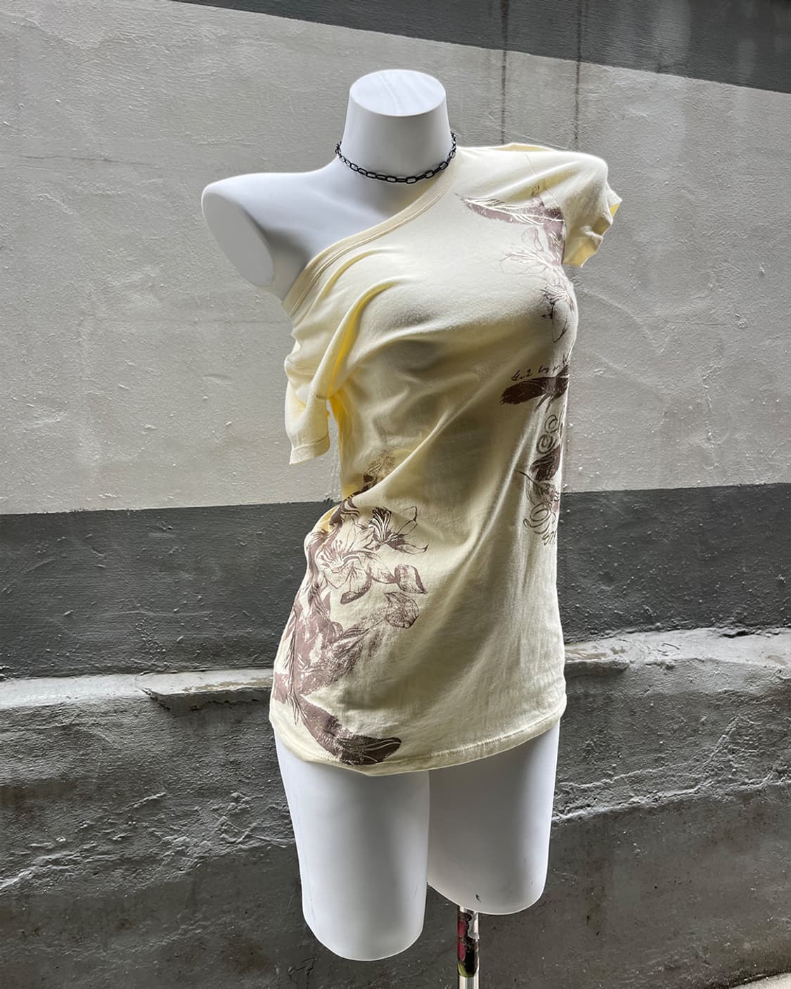 Faded Wilted Flower T-shirts 상품이미지1