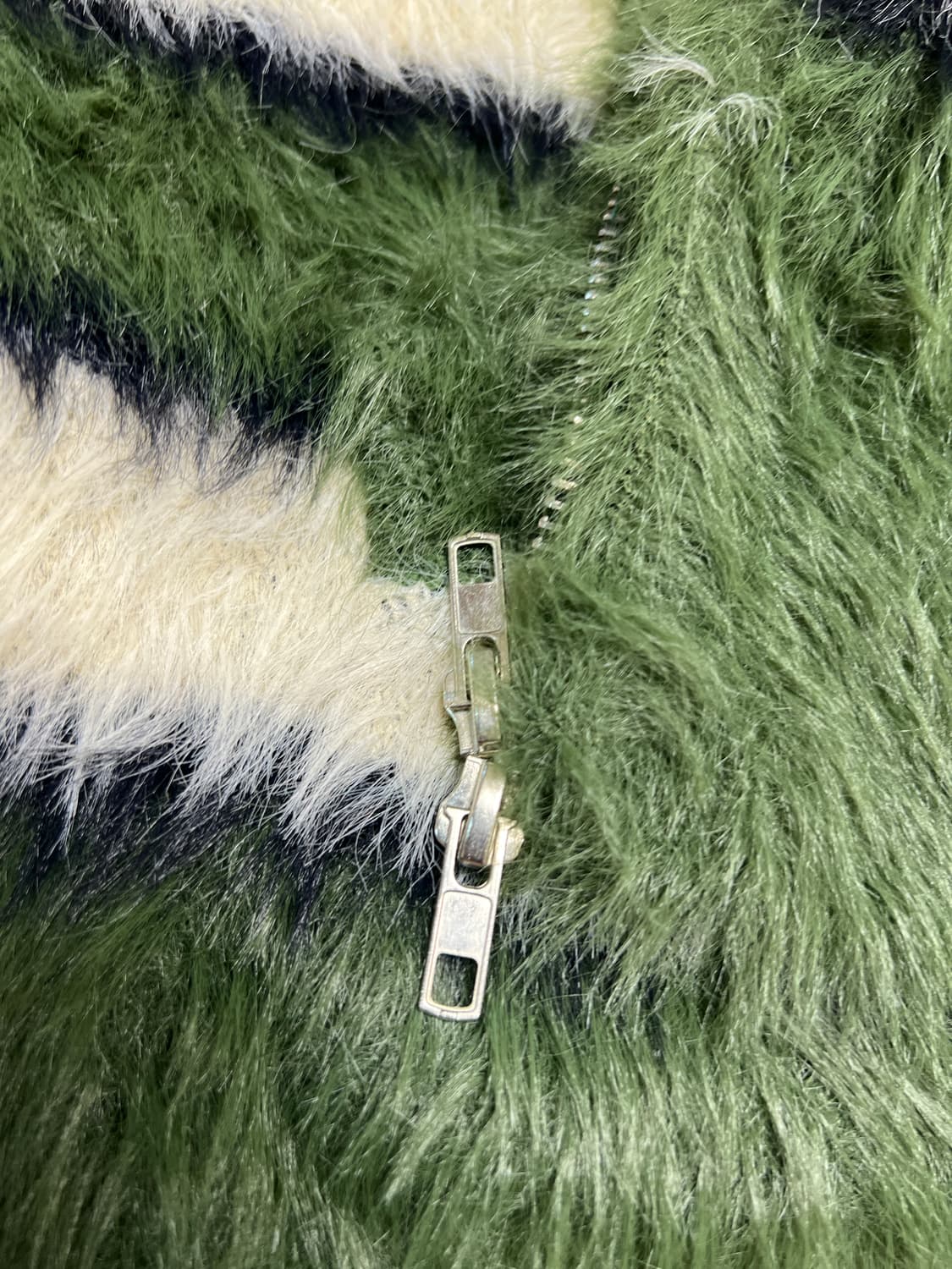 [FREE] 할리우드 그린 체크 퍼 투웨이 후드 집업 상품이미지4