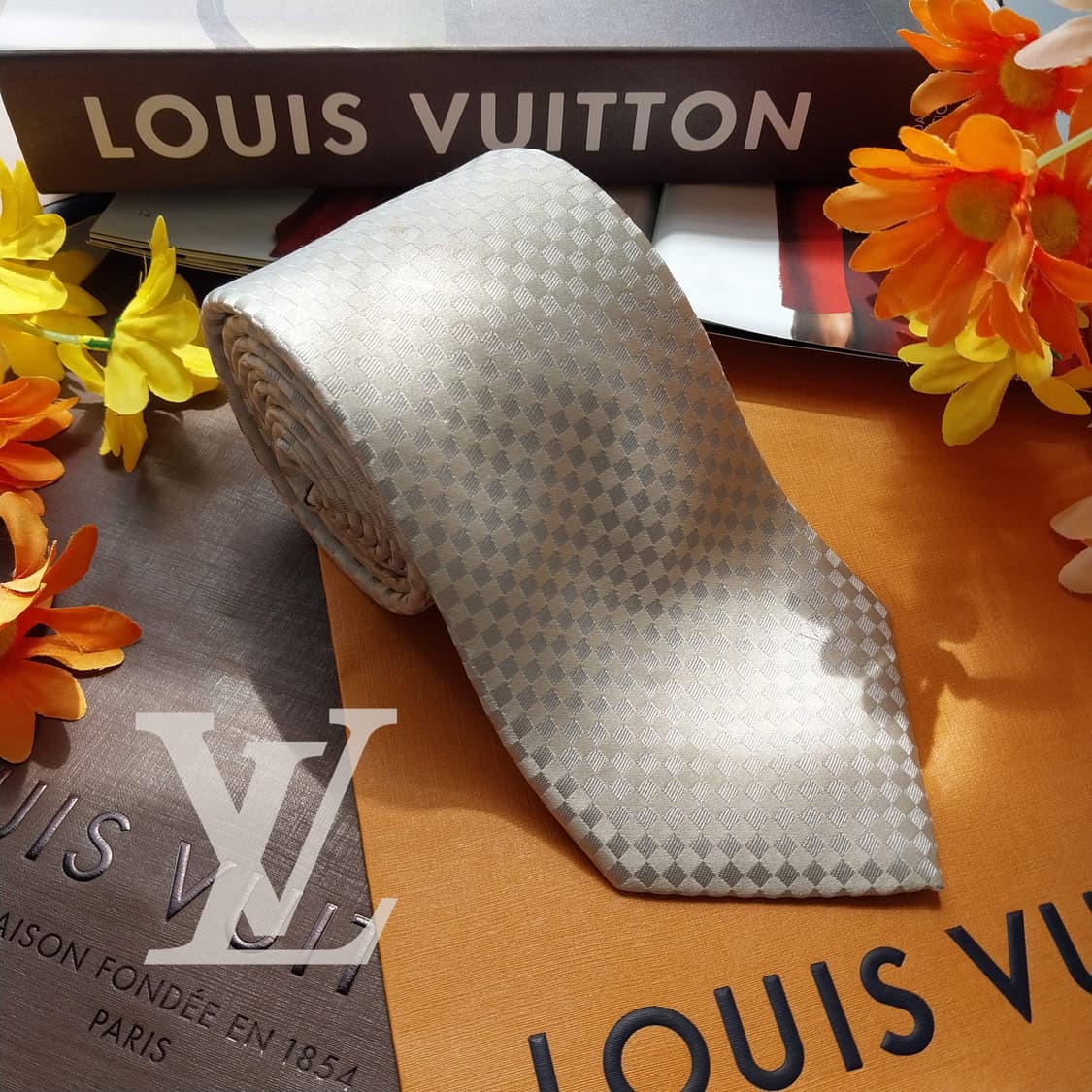 루이비통 실크 실버 체크 패턴 넥타이 9.5cm A~B등급 K2579 상품이미지1