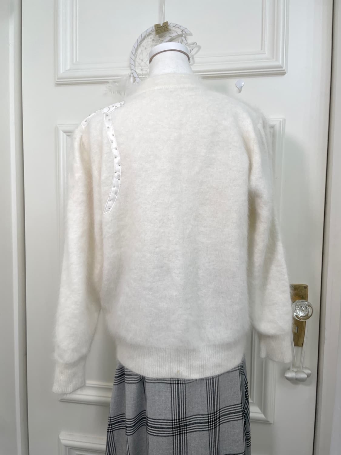 white bow pearl cubic point lovely cardi 상품이미지5
