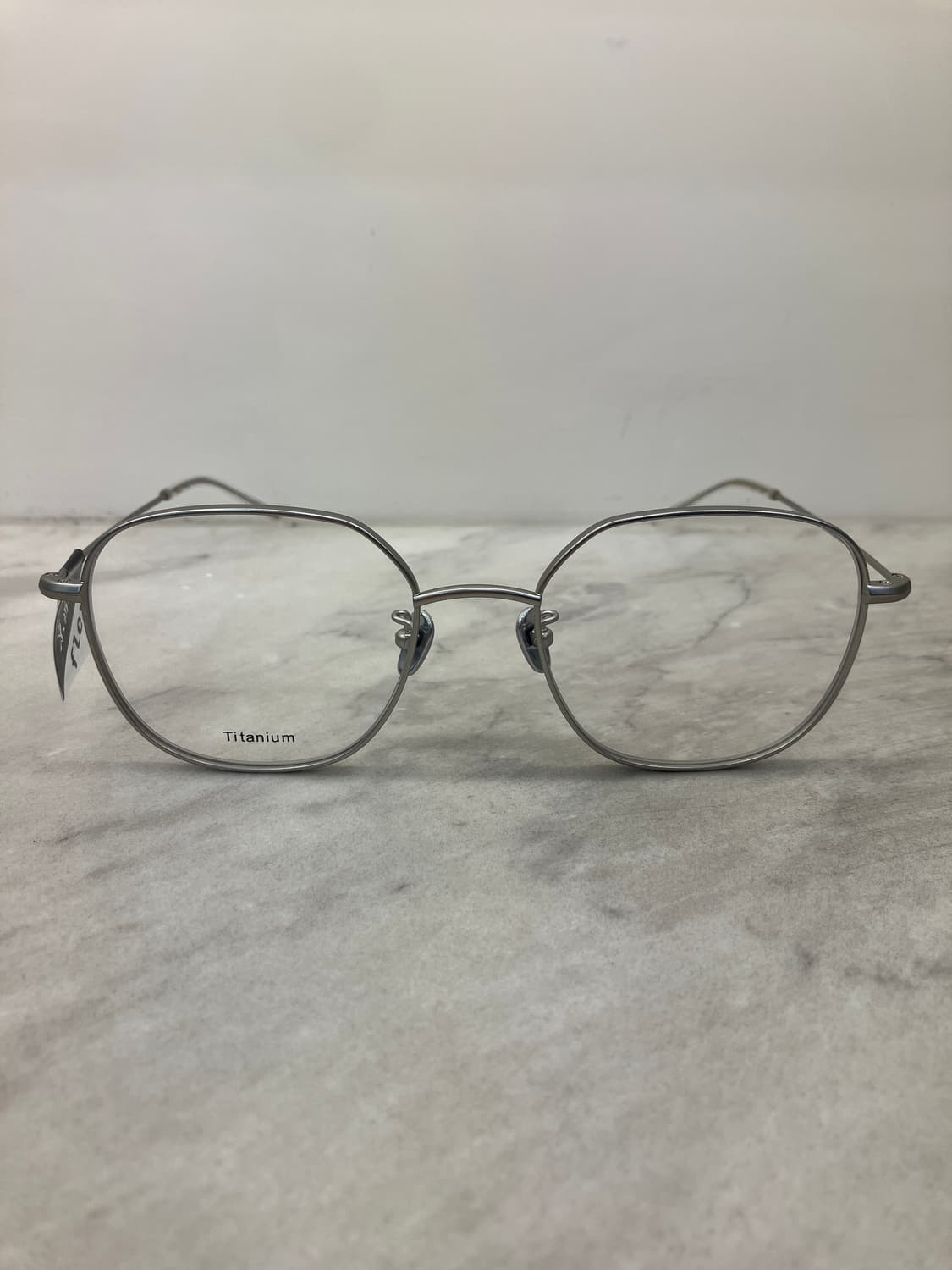 경성 京城 티타늄 올 실버 소프트 스퀘어 메탈테 안경 상품이미지6