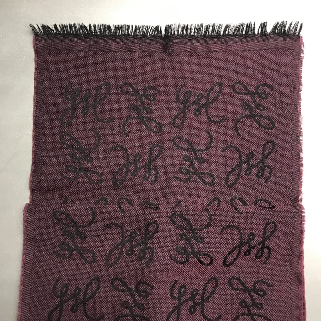 YSL 입생로랑 버건디 머플러 상품이미지4