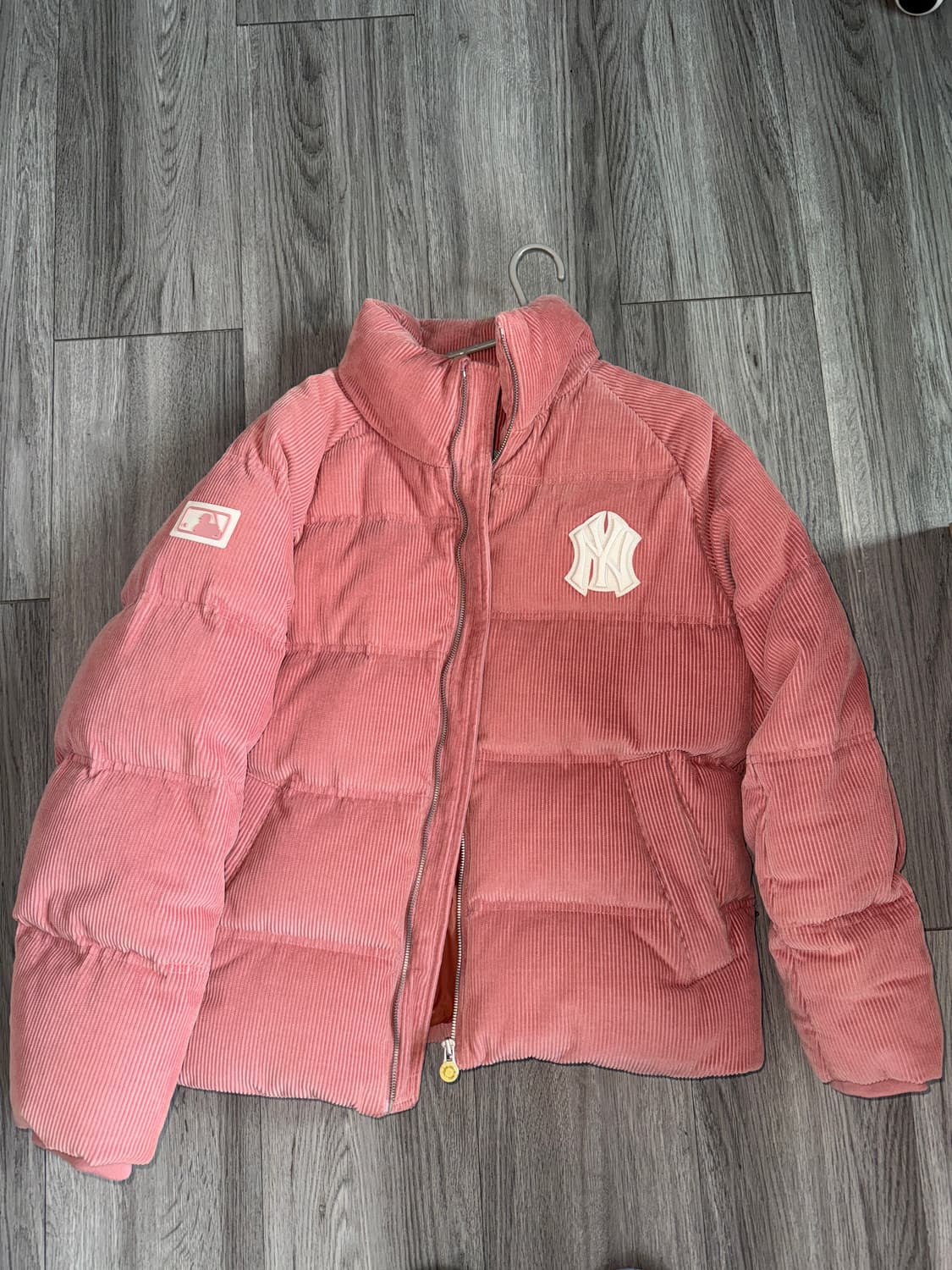 MLB코듀로이패딩 상품이미지1