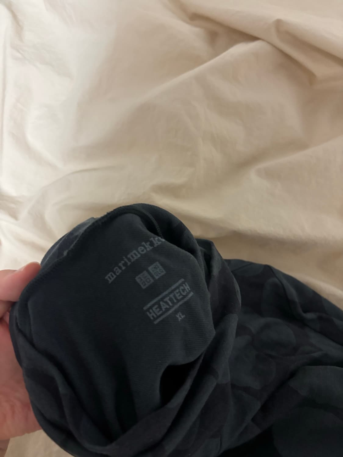 유니클로 마리메꼬 도트 티셔츠 상품이미지5