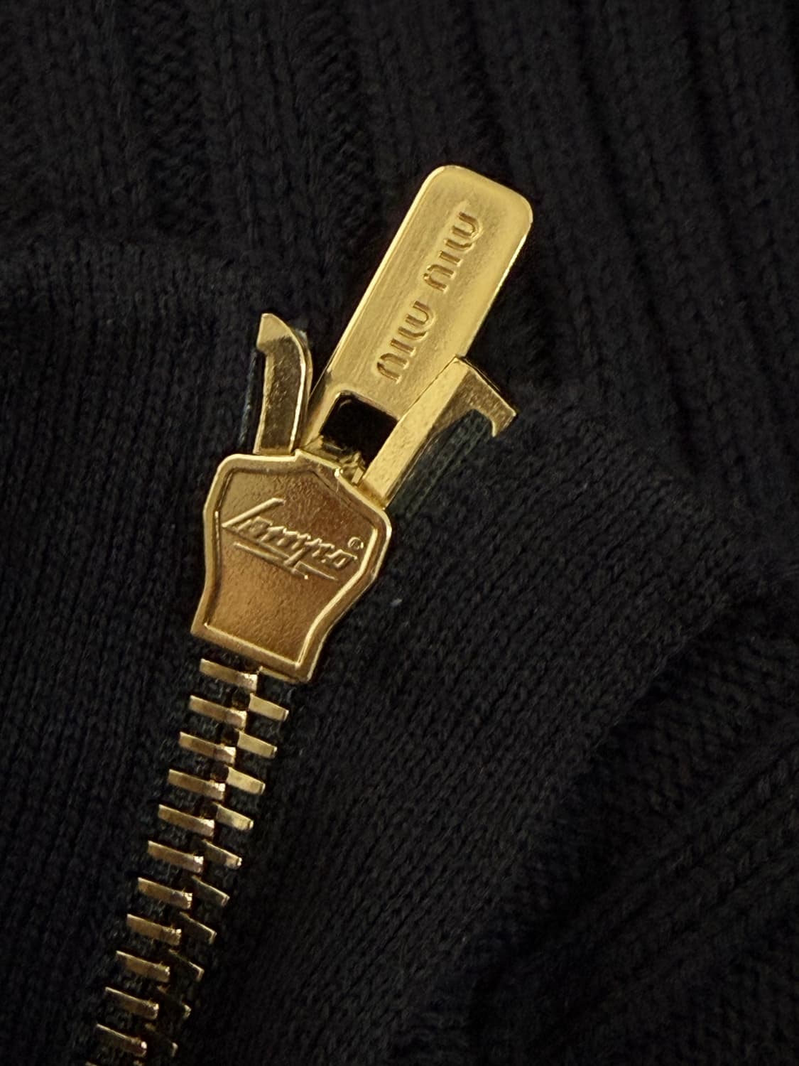 미우미우 코튼 지퍼 니트 상품이미지5