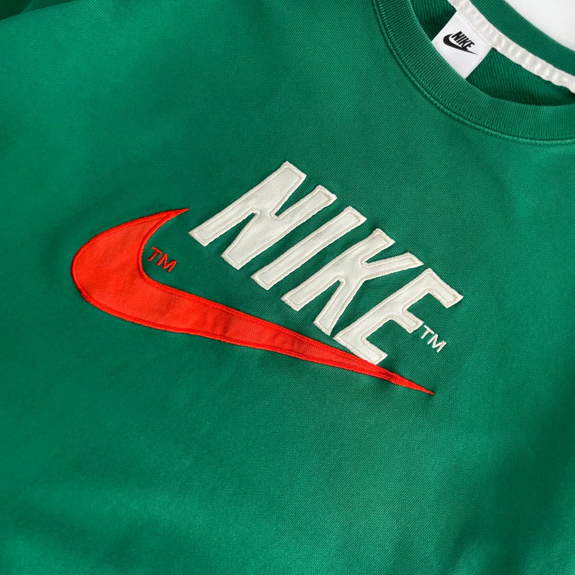 Nike  나이키 빅스우시 그린 크루넥 맨투맨 상품이미지2
