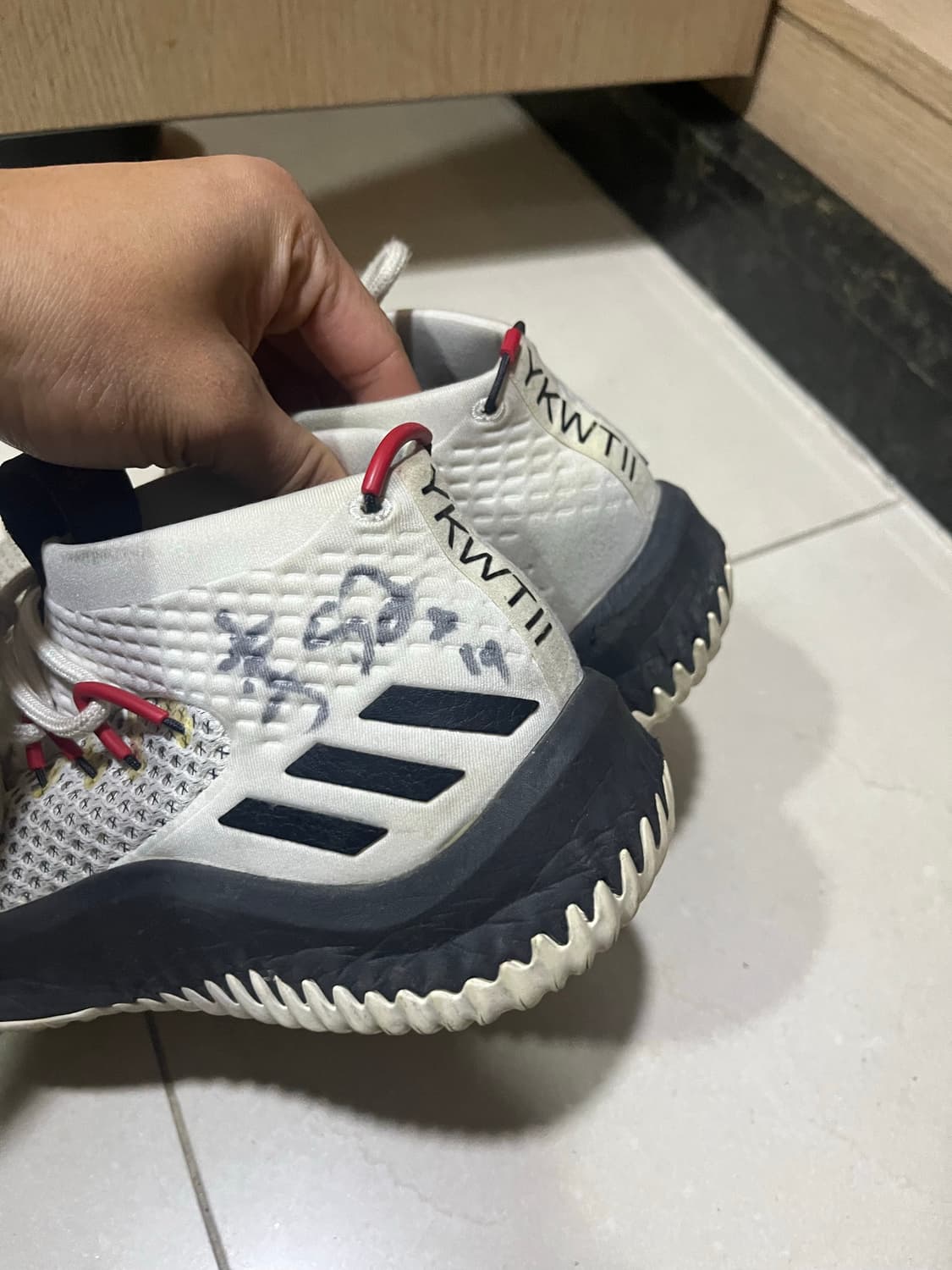 데미안 릴라드 4 이승준 친필싸인 상품이미지3