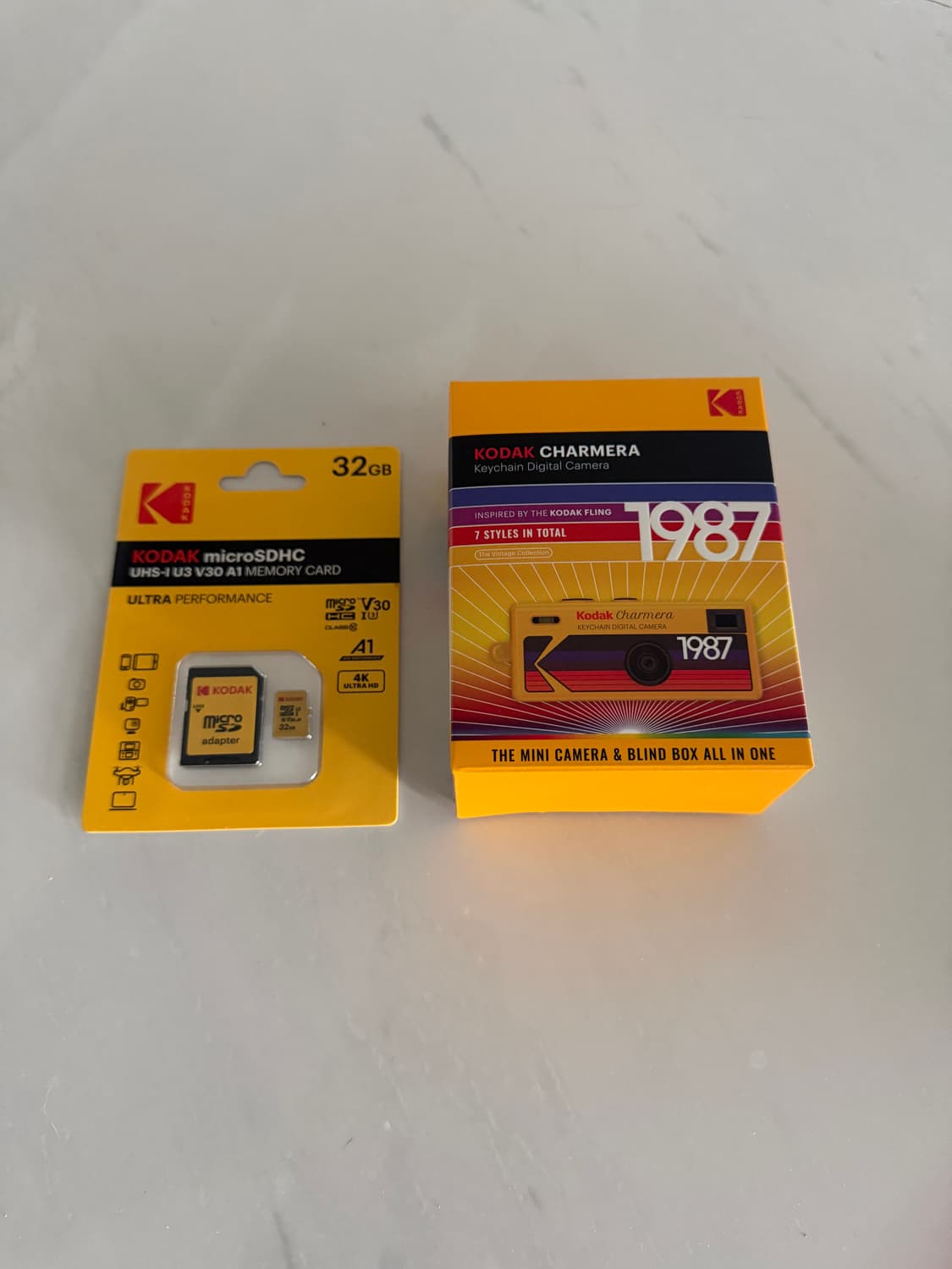 차메라 키체인 디지털 카메라와 코닥 microSDHC 메모리 카드 상품이미지1