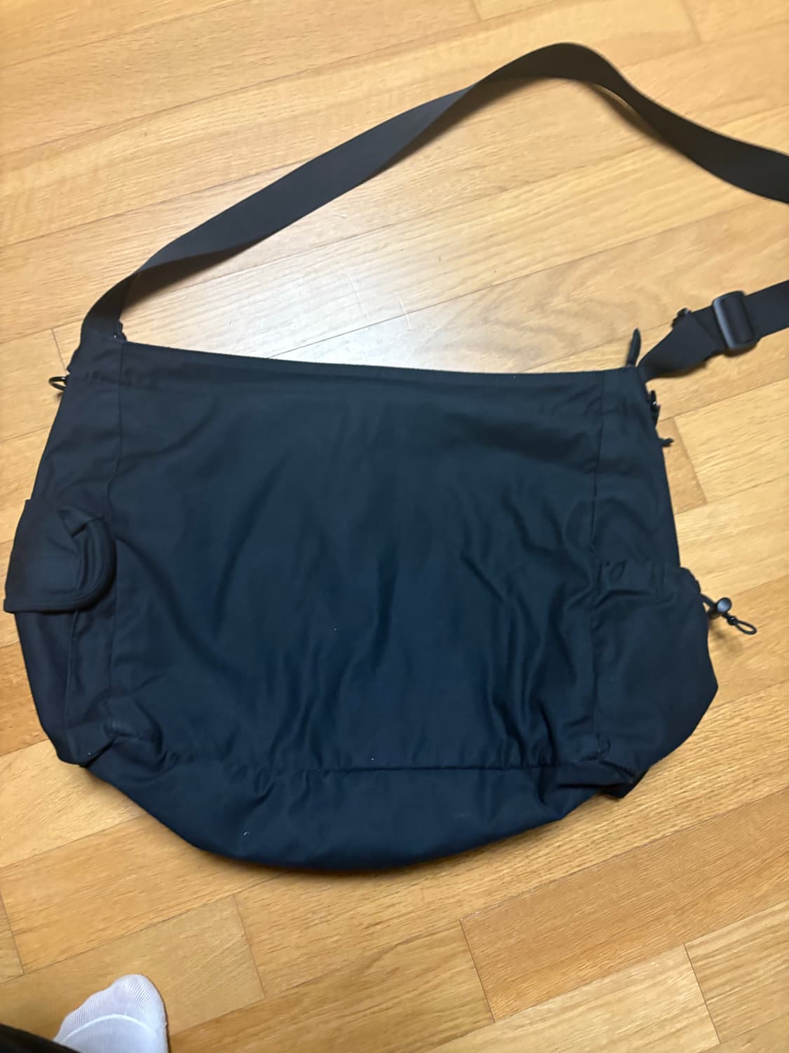 슈프림 필드 메신저백 상품이미지2