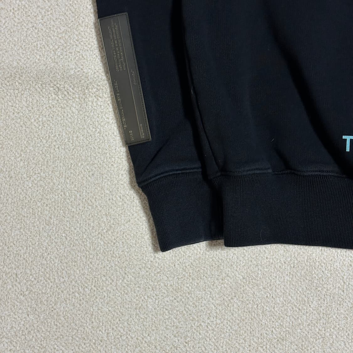 오프 화이트 파이어 테이프 맨투맨 상품이미지4