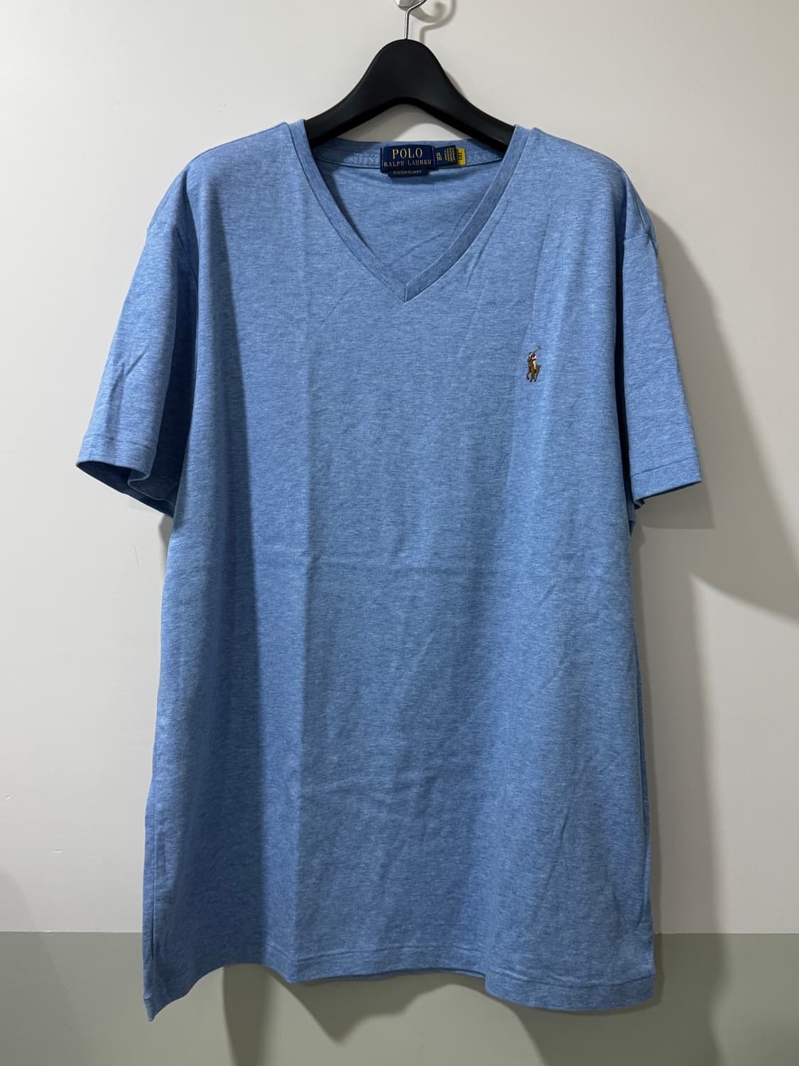 폴로 브이넥 반팔티 XL 상품이미지1