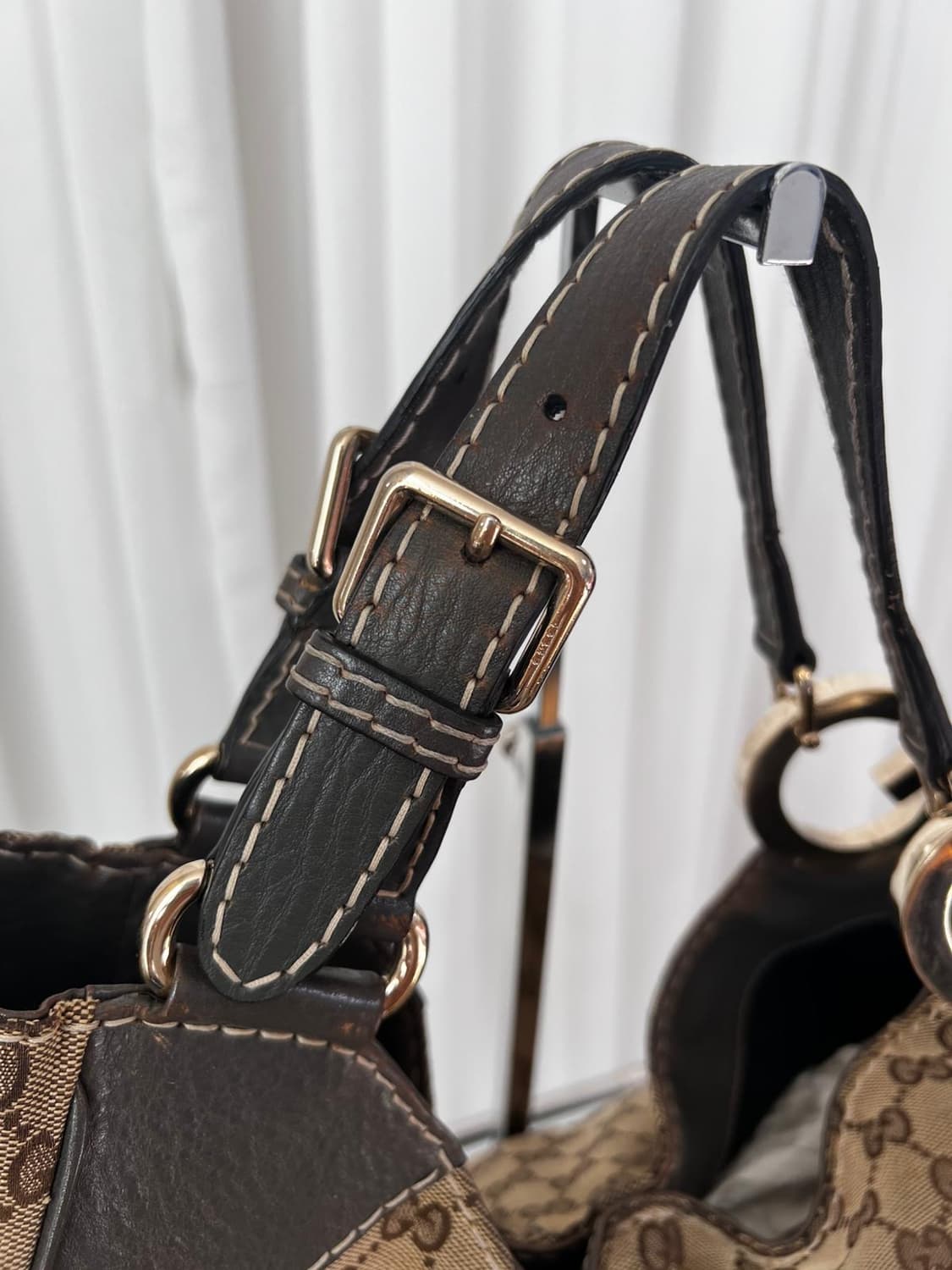 구찌 정품 구찌 GG 캔버스 샬롯 숄더백 상품이미지10