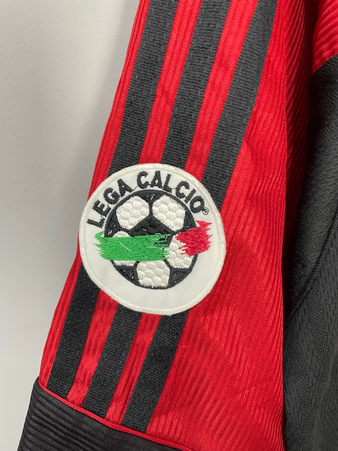 아디다스 98-99 AC밀란 레오나르두 아라우주 홈 반팔 유니폼H2238 상품이미지3