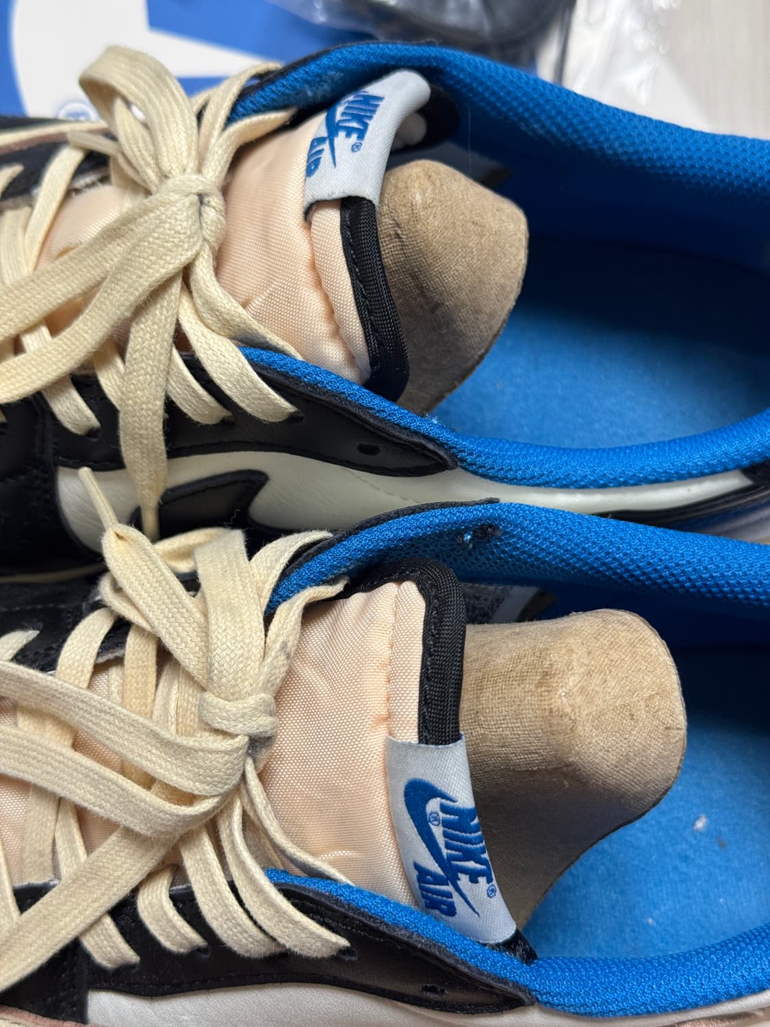 [285] 조던 1 x 트래비스 스캇 x 프라그먼트 조던 로우 상품이미지7