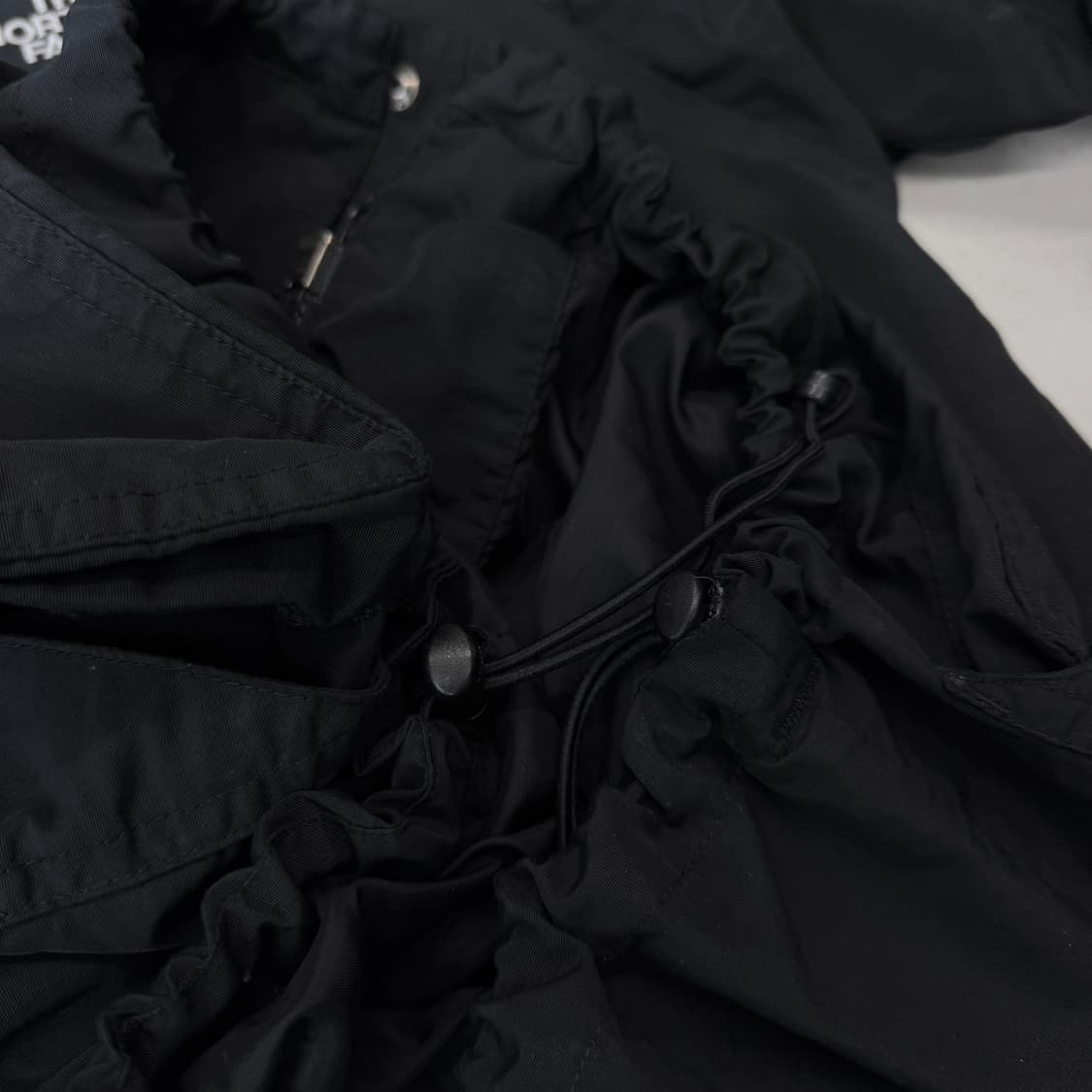 노스페이스 고프코어 풀오버 바람막이 자켓 블랙 상품이미지5