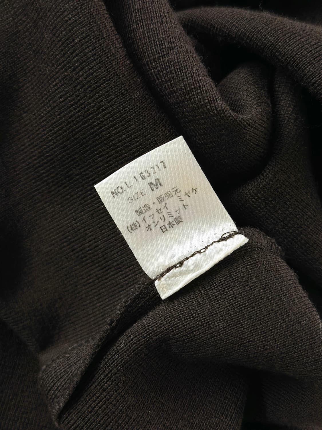 80s 이세이 미야케 울 티어드 숄더 모크넥 니트 상품이미지10