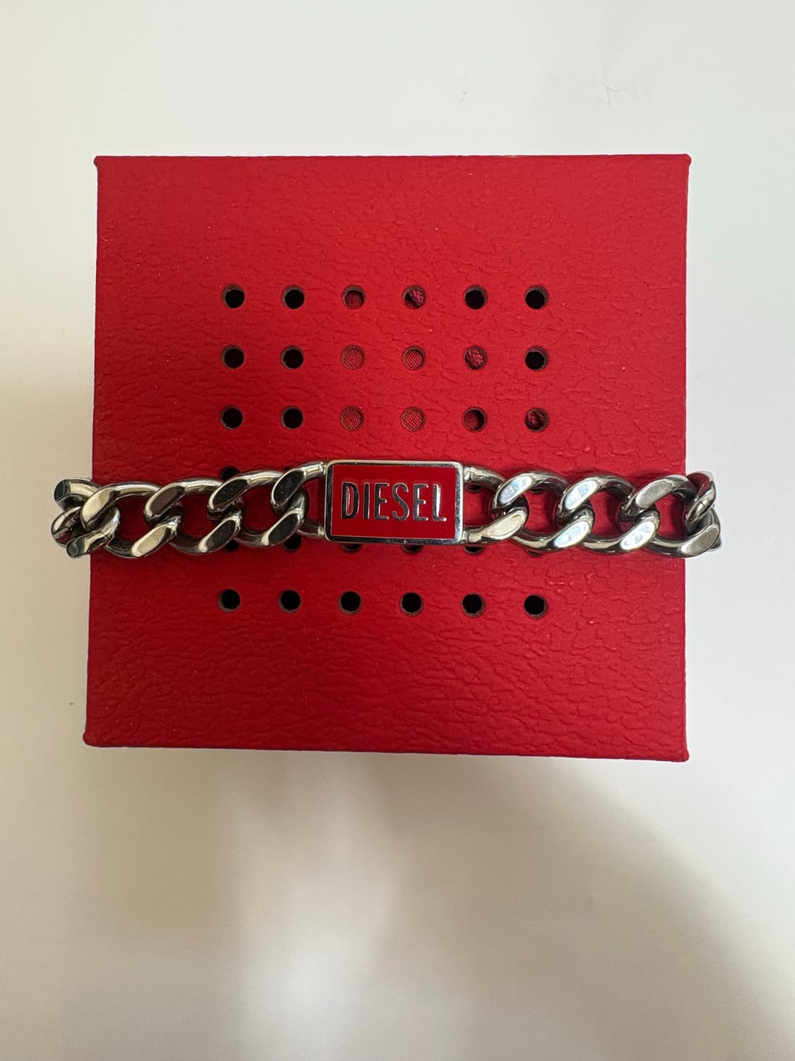 Diesel 팔찌 판매합니다 상품이미지2