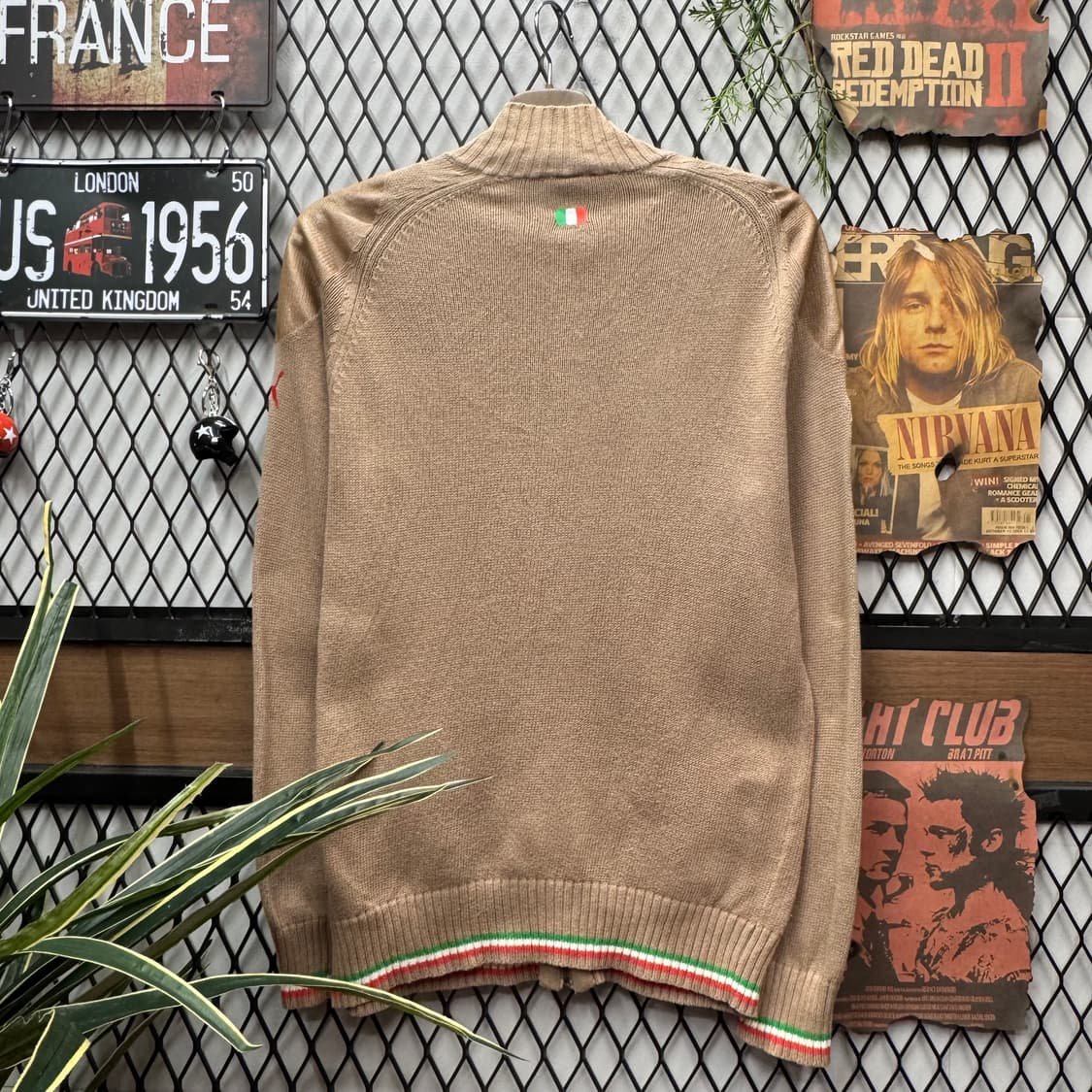 푸마 X 페라리 니트 트랙자켓 전면 로고 포인트 베이지 상품이미지2