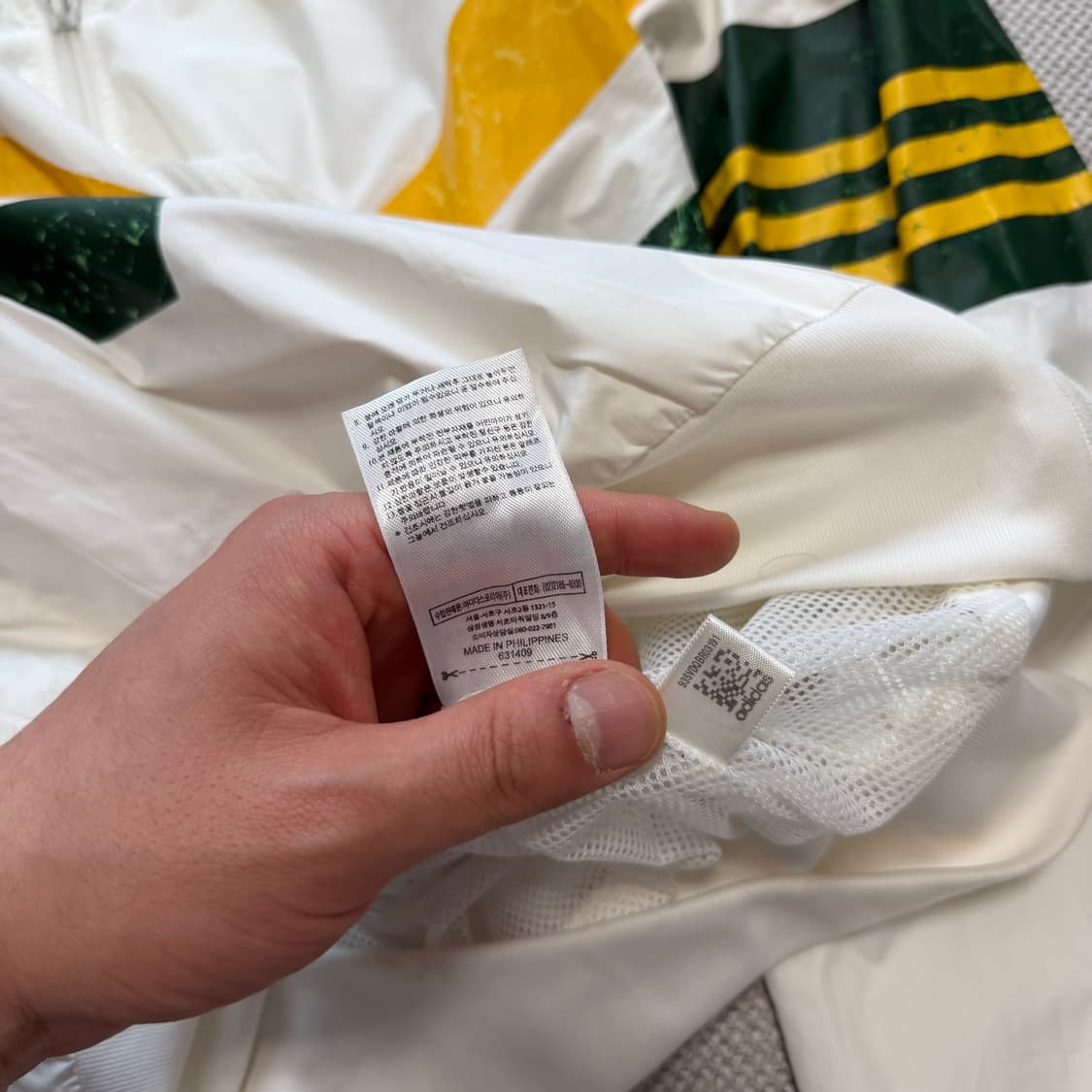 아디다스 올드스쿨 호주 국기 바람막이 상품이미지5