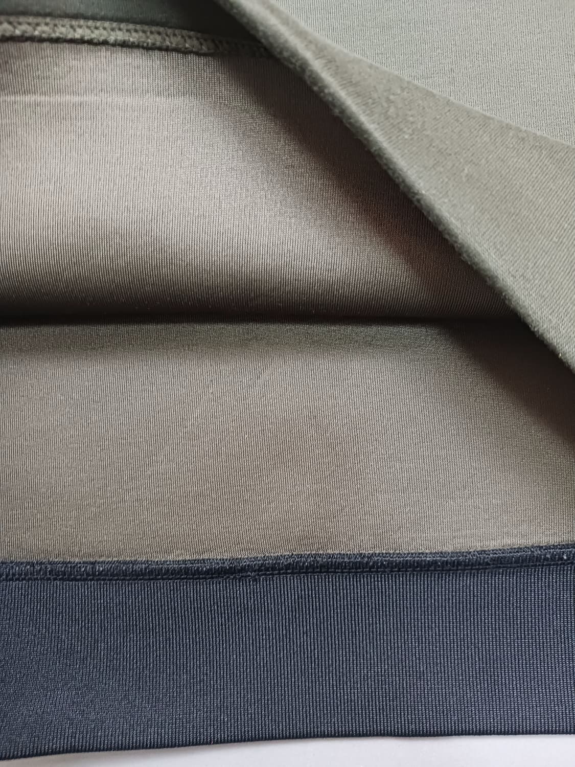 [100] 지오지아 카키 네오브랜 맨투맨 스웨트셔츠 상품이미지5