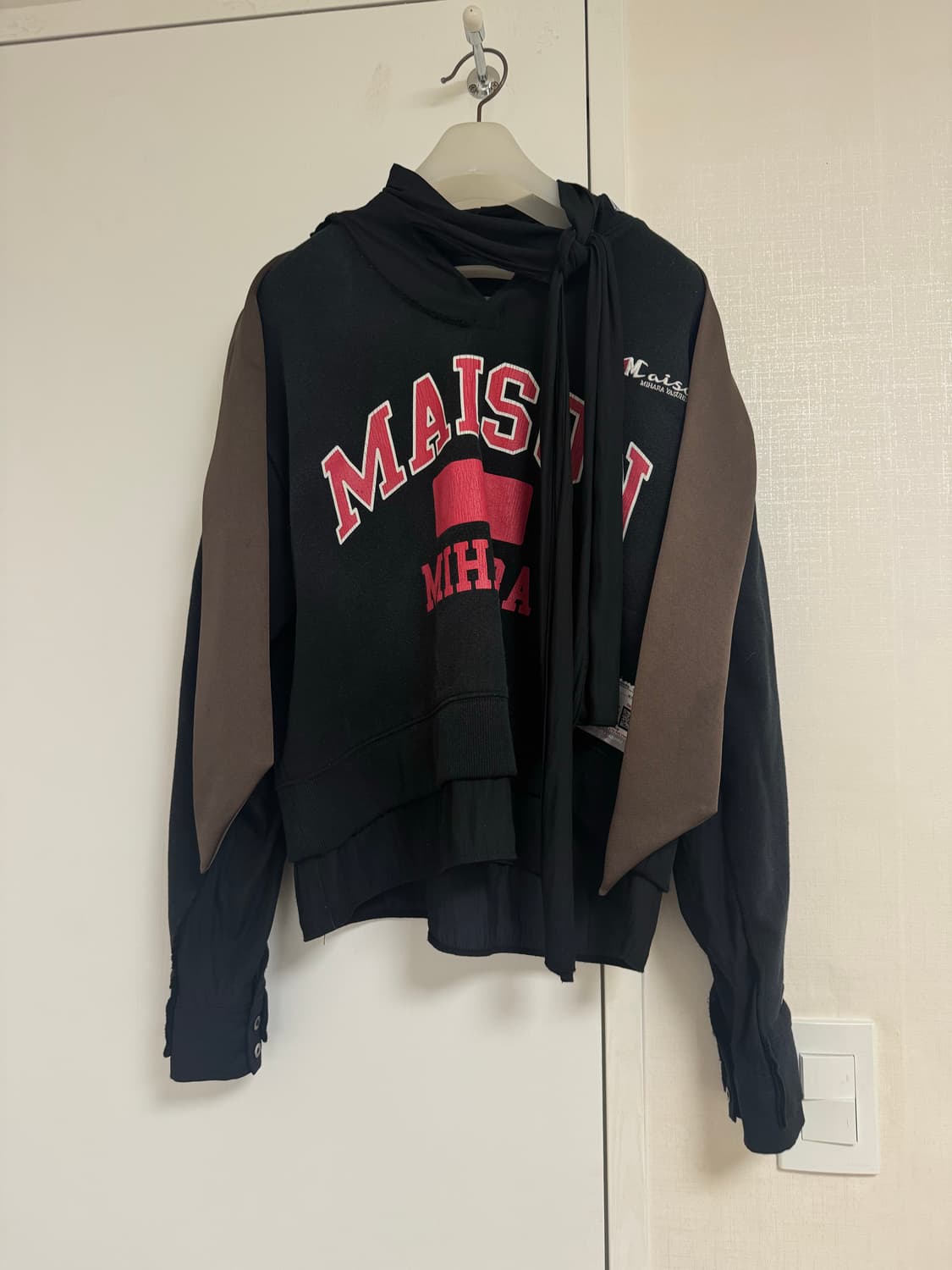 미하라 야스히로 우먼즈 맨투맨 + 스카프 세트 상품이미지9