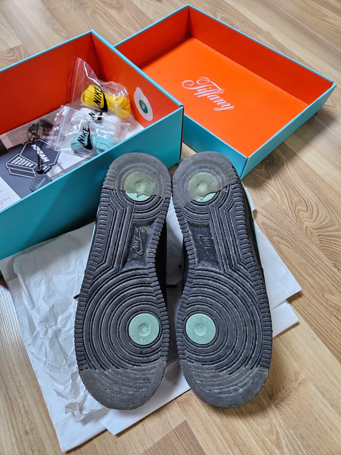 나이키 티파니 에어포스 로우 상품이미지8