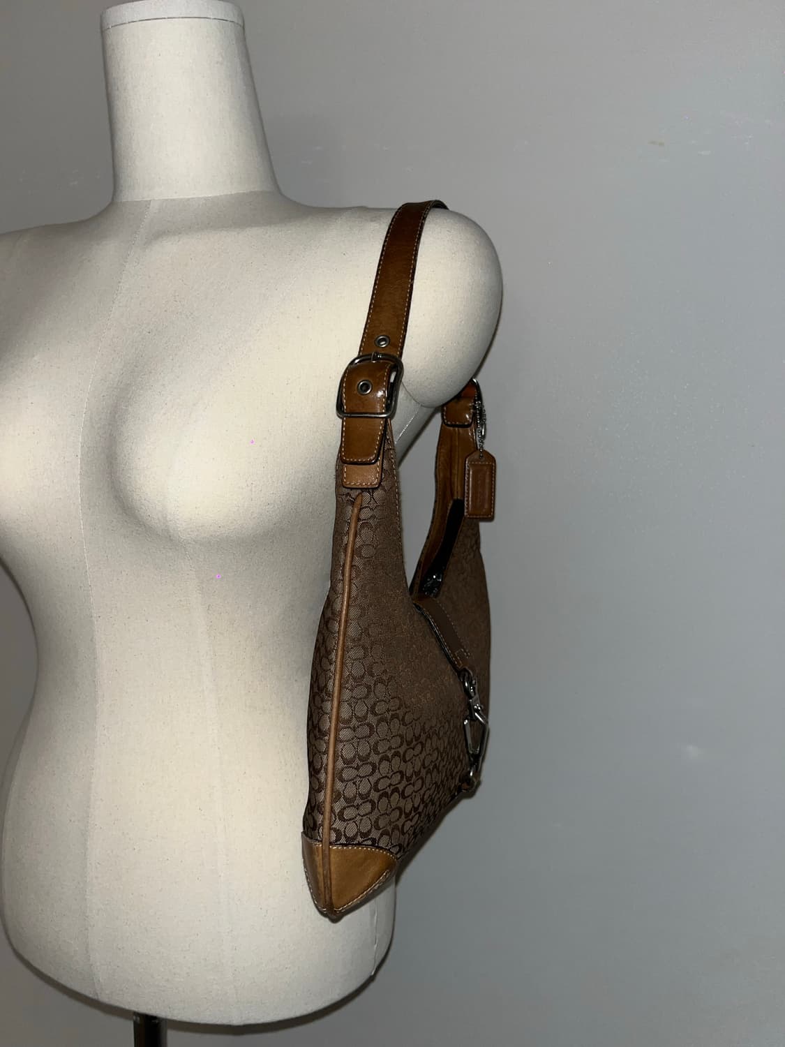 Coach Beige Mini Shoulder Bag 상품이미지5