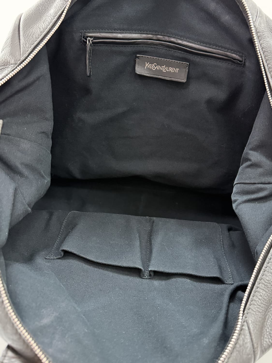 생로랑 카프스킨 Y 이지 토트백 상품이미지7