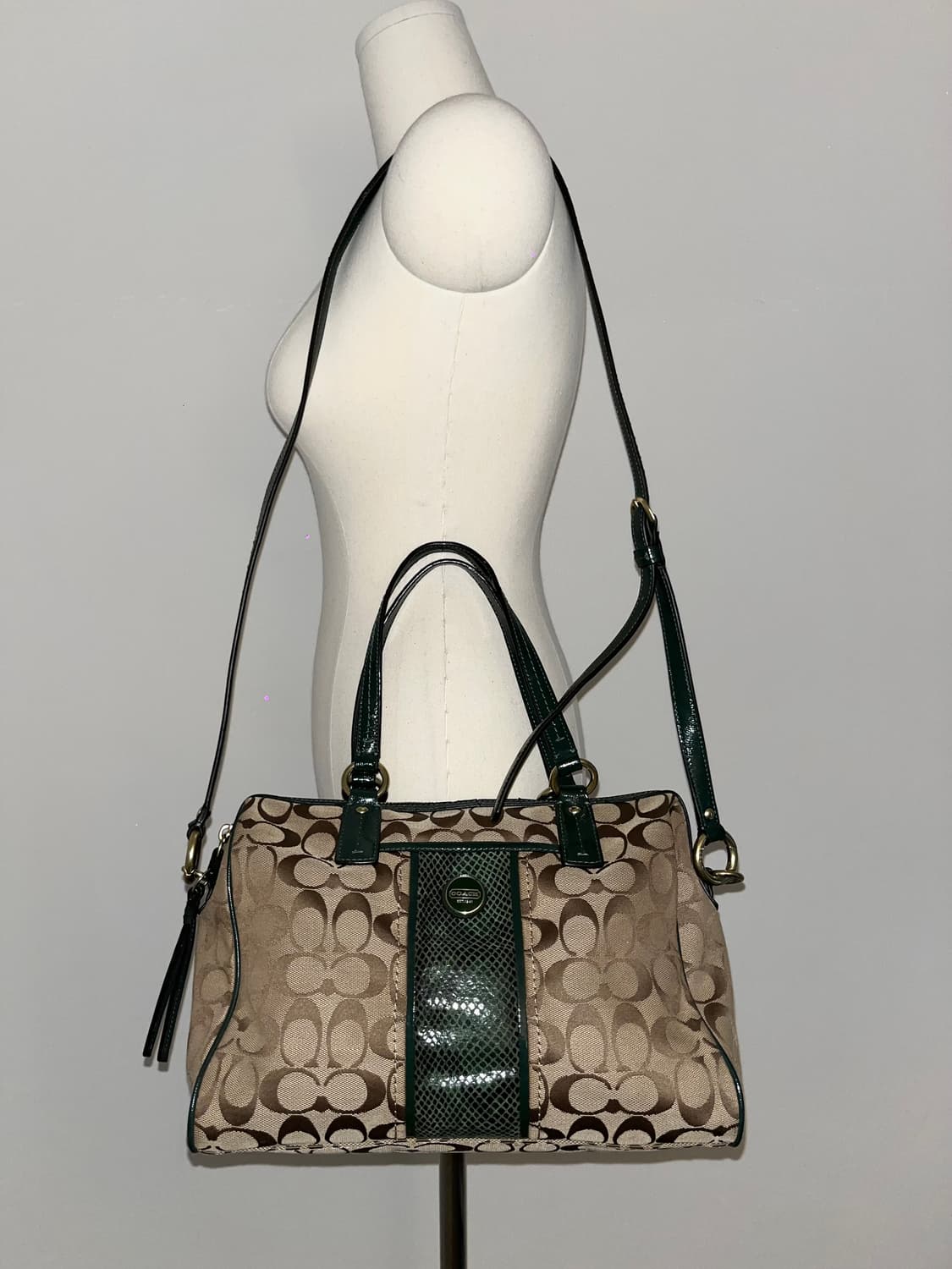🎉SALE🎉 COACH Green shoulder bag 상품이미지5