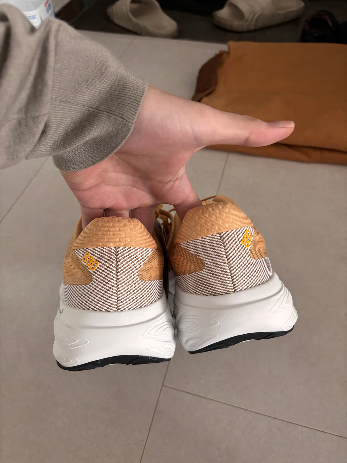 새상품/275mm 2E 와이드/발매가 179,000/뉴발란스880V15 상품이미지7