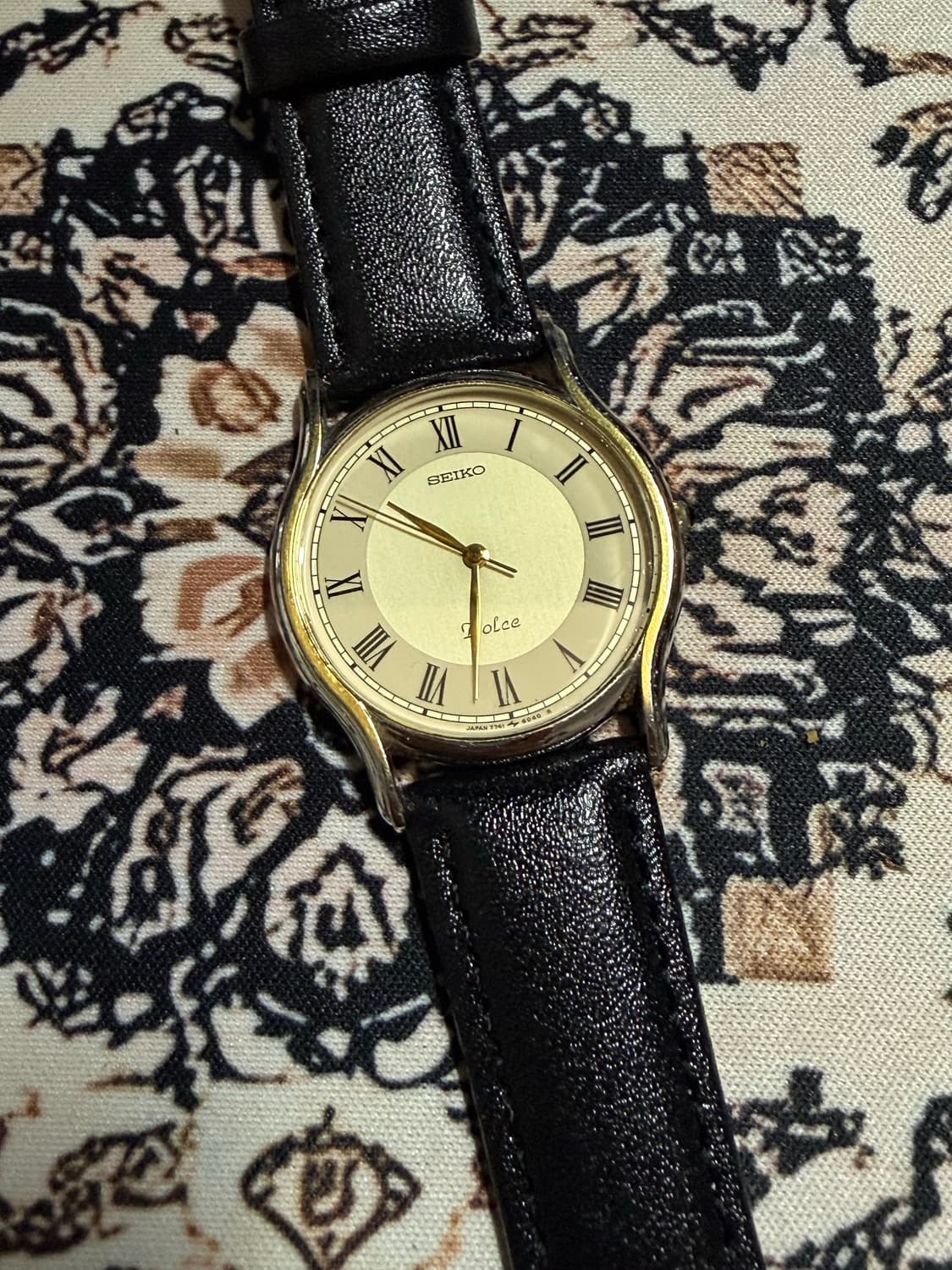 SEIKO DOLCE 빈티지 쿼츠 시계 상품이미지1
