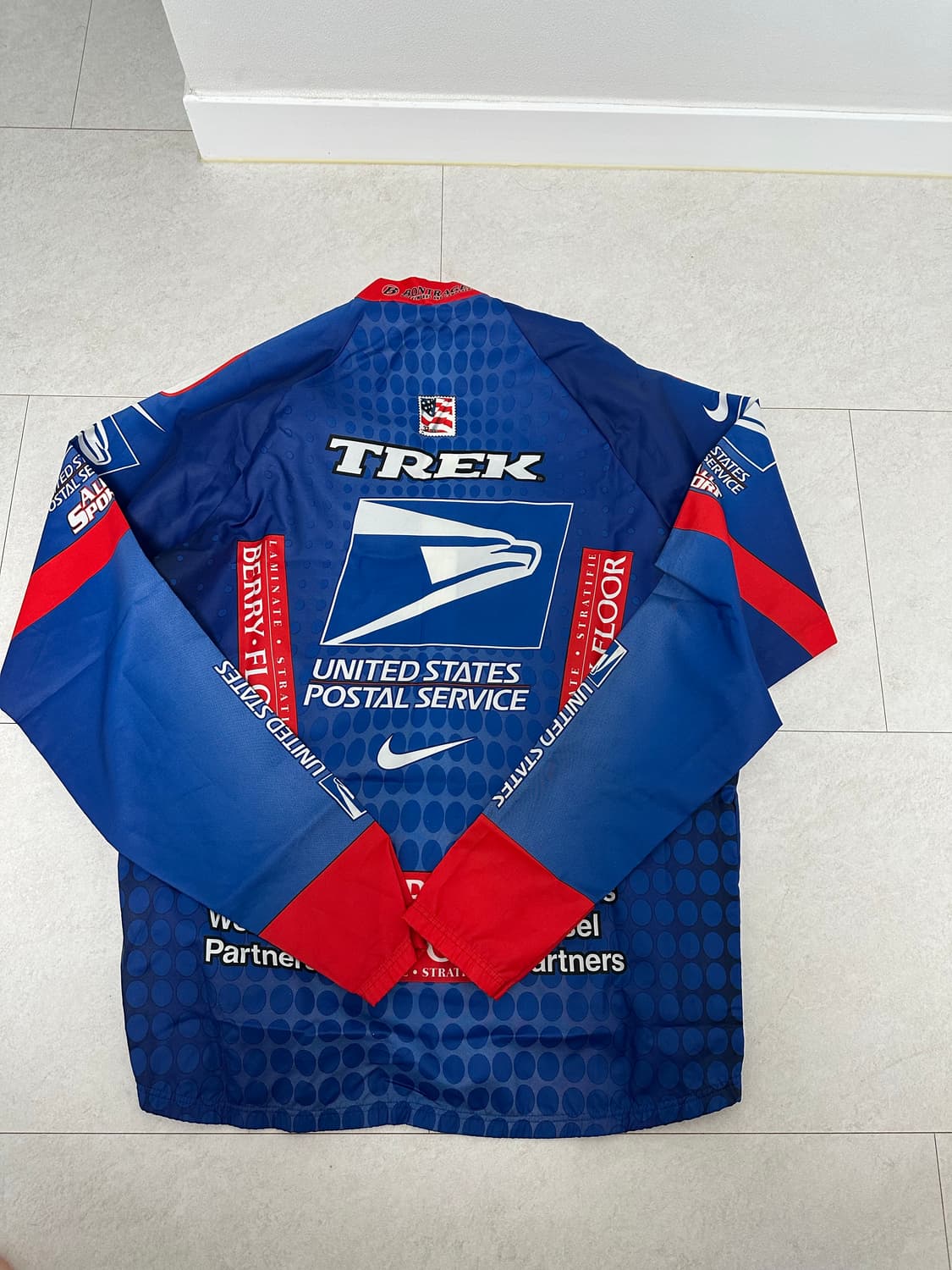 나이키 trek 져지랑 바람막이 세트로 팝니다 상품이미지4