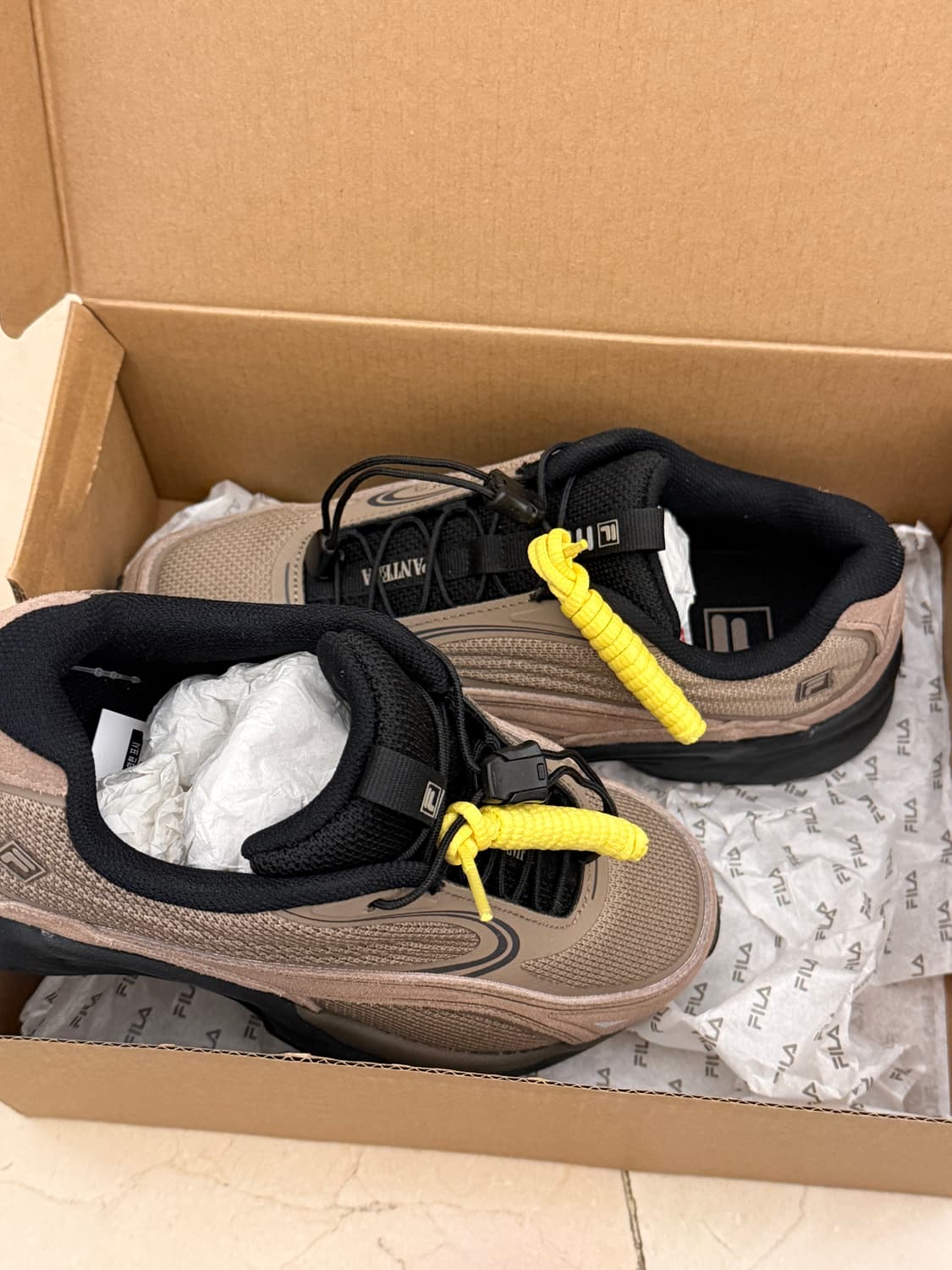 휠라 PANTERA 에샤페 브라운 운동화 235mm 새상품 상품이미지2