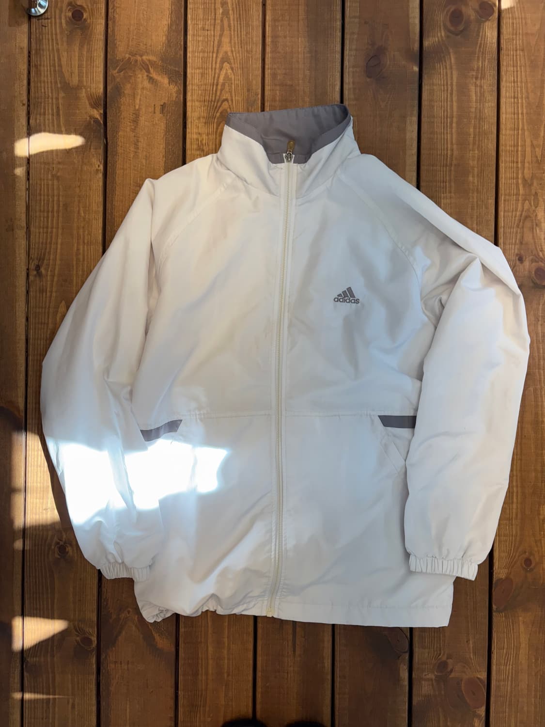 아디다스 화이트 실버 바람막이 상품이미지4