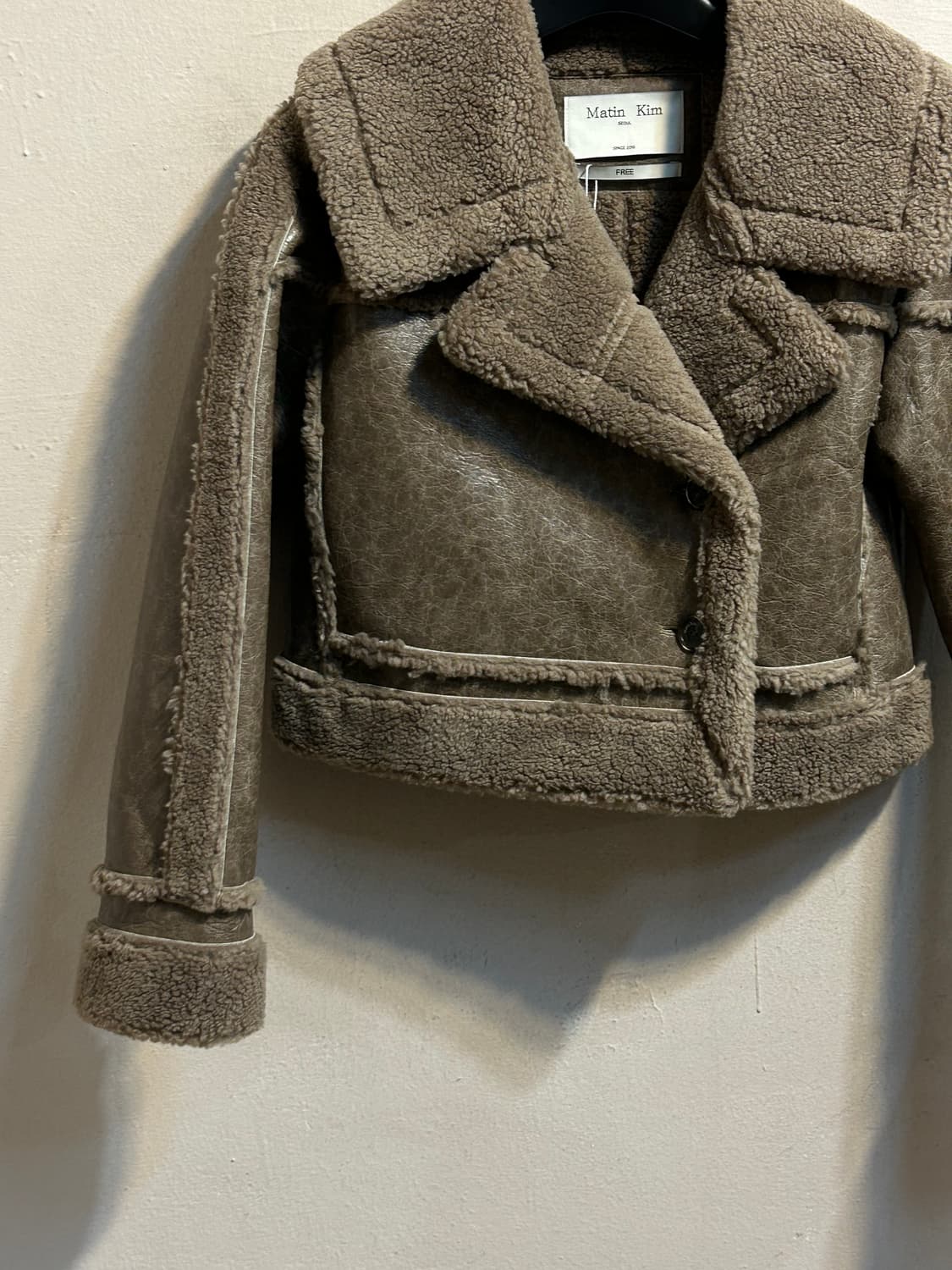 마뗑킴 퍼 무스탕 자켓 상품이미지3