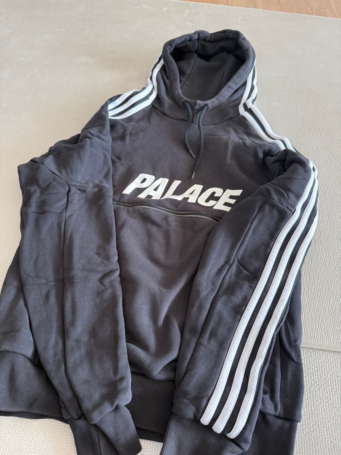 팔라스 X 아디다스 콜라보 후드 상품이미지2