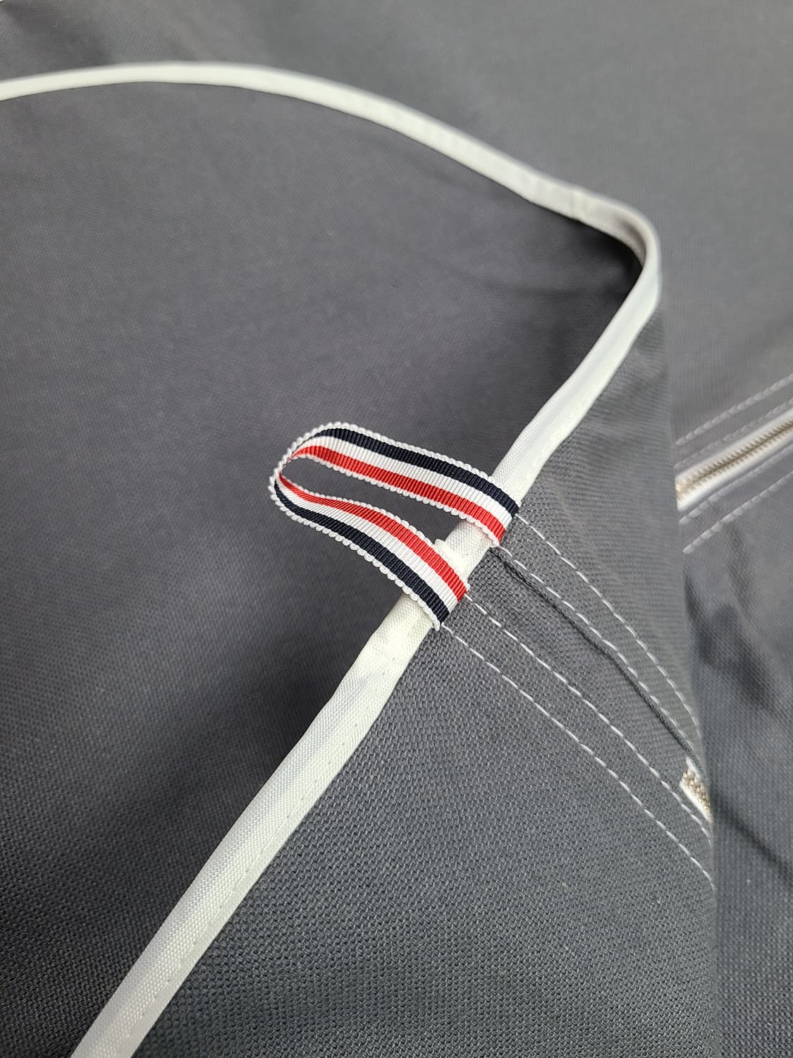 톰브라운 가먼트 수트케이스 상품이미지5