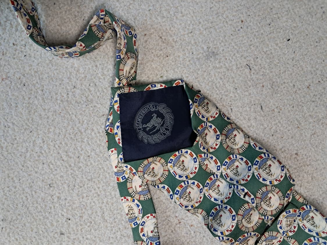 버버리 넥타이 상품이미지3