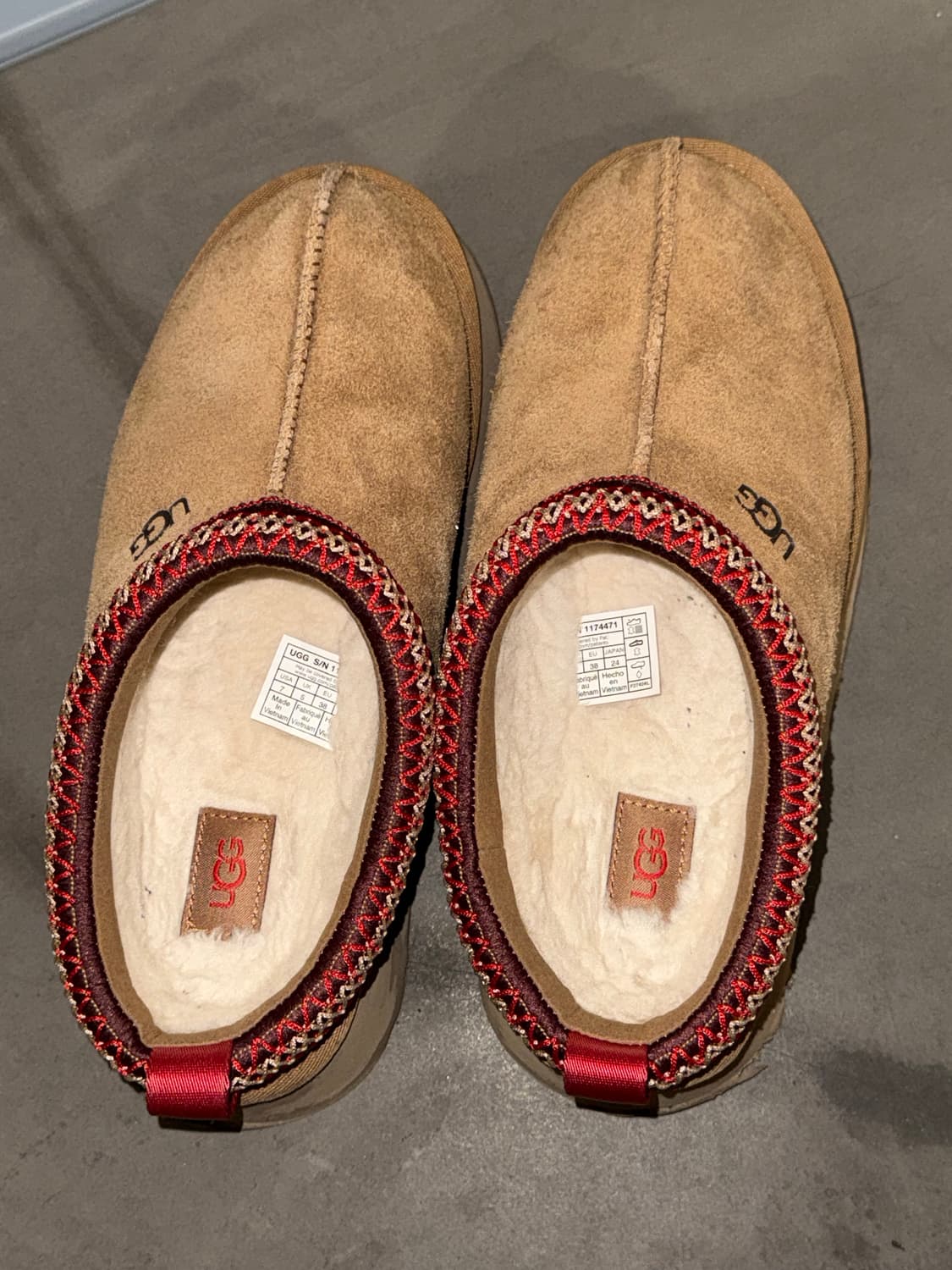 UGG 어그 타스만 240 상품이미지1