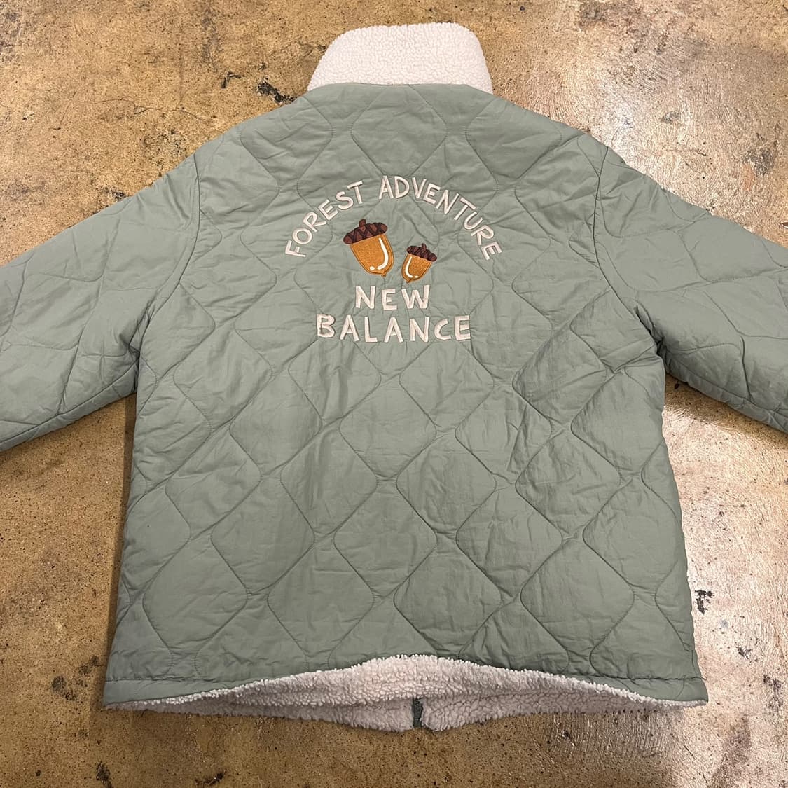 [정품] 뉴발란스 아이보리 그린 양면 뽀글이 플리스 집업 b17 상품이미지4