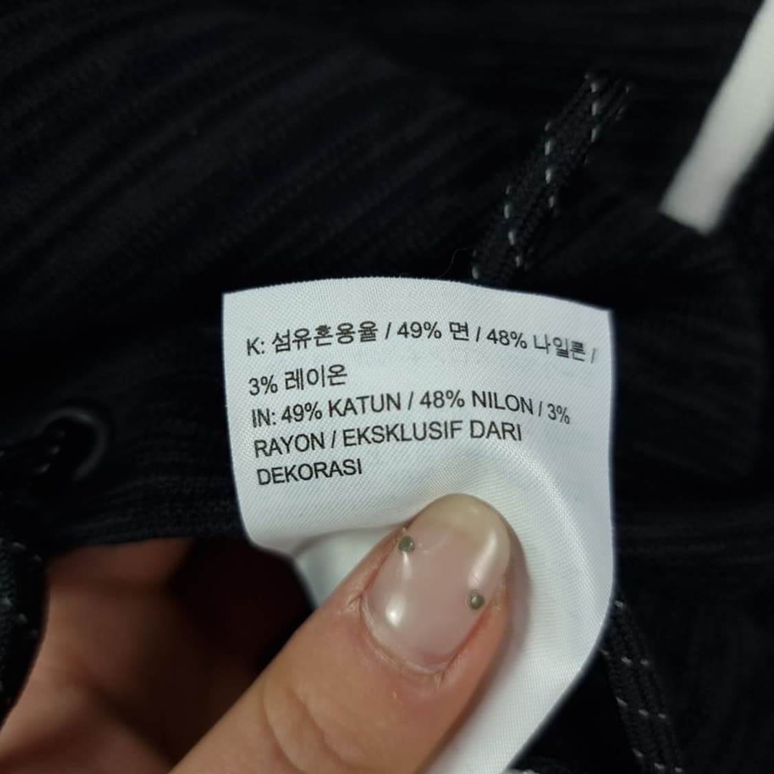 [나이키] 테크팩 롱슬리브 긴팔티 블랙 M18902 상품이미지10